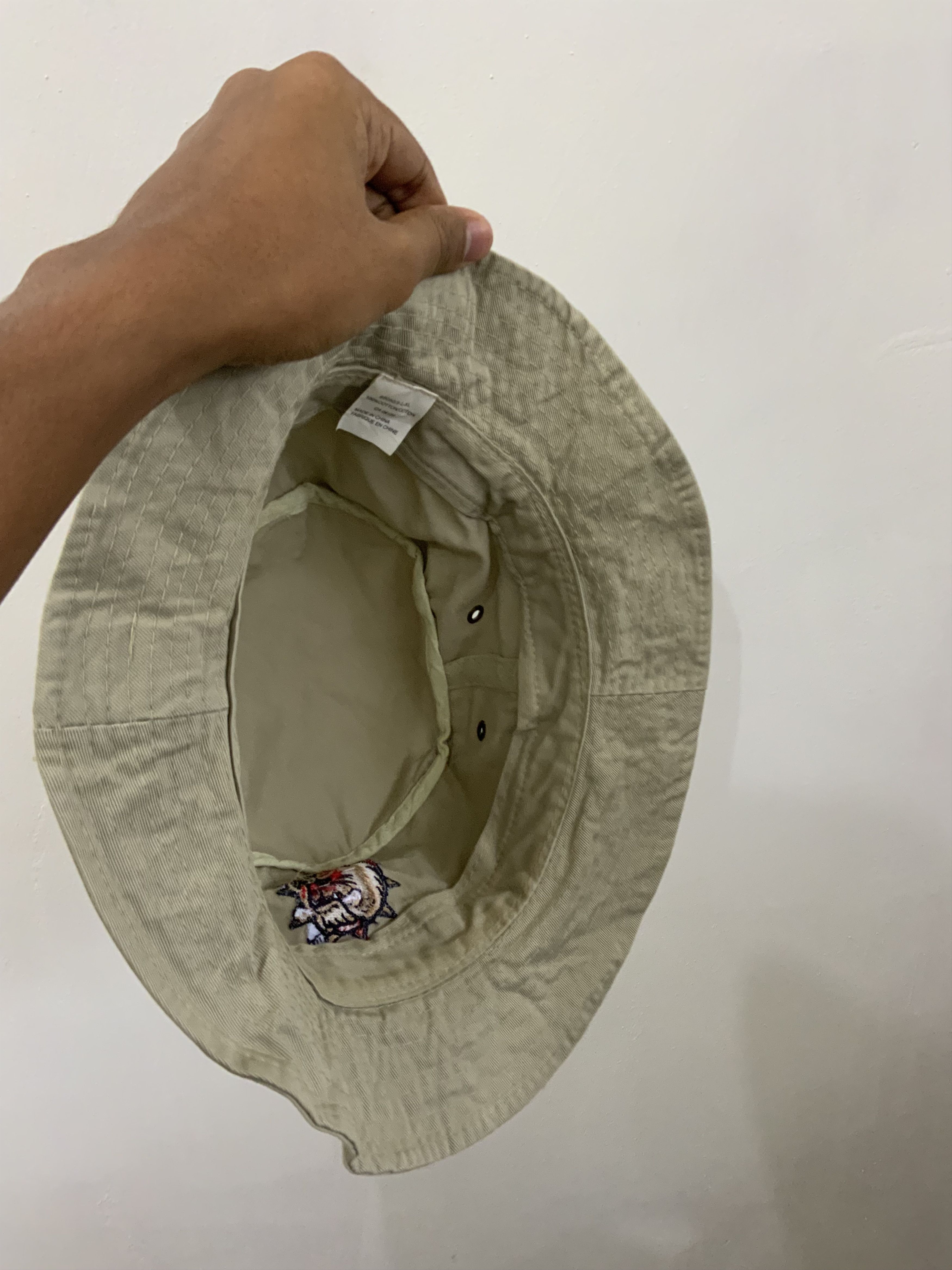 Japanese Brand Avant Garde Embroidery Bucket Hat Size ONE SIZE - 9 Thumbnail