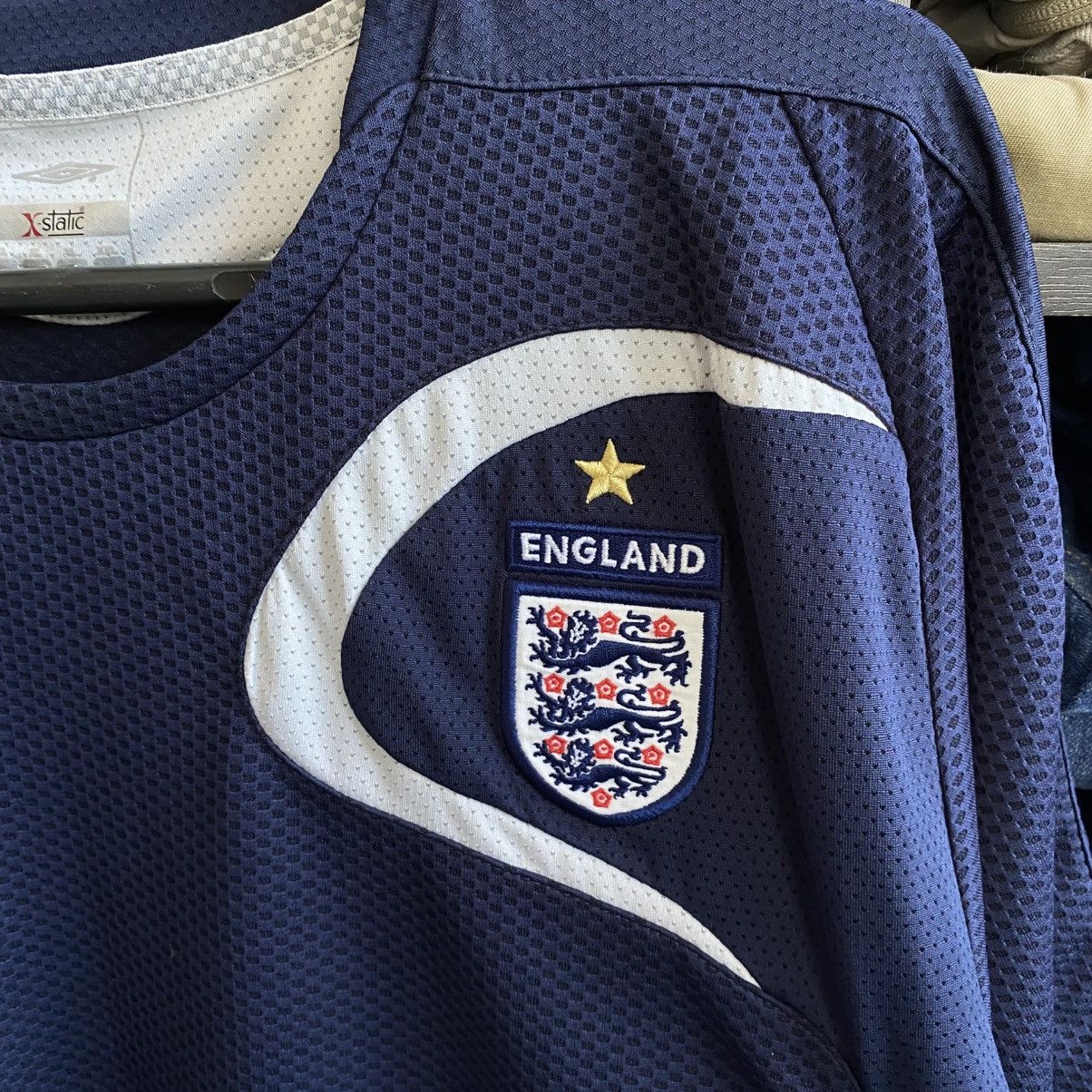 Umbro Vintage Umbro England National soccer blue 2000’s jersey Size US XL / EU 56 / 4 - 3 Thumbnail