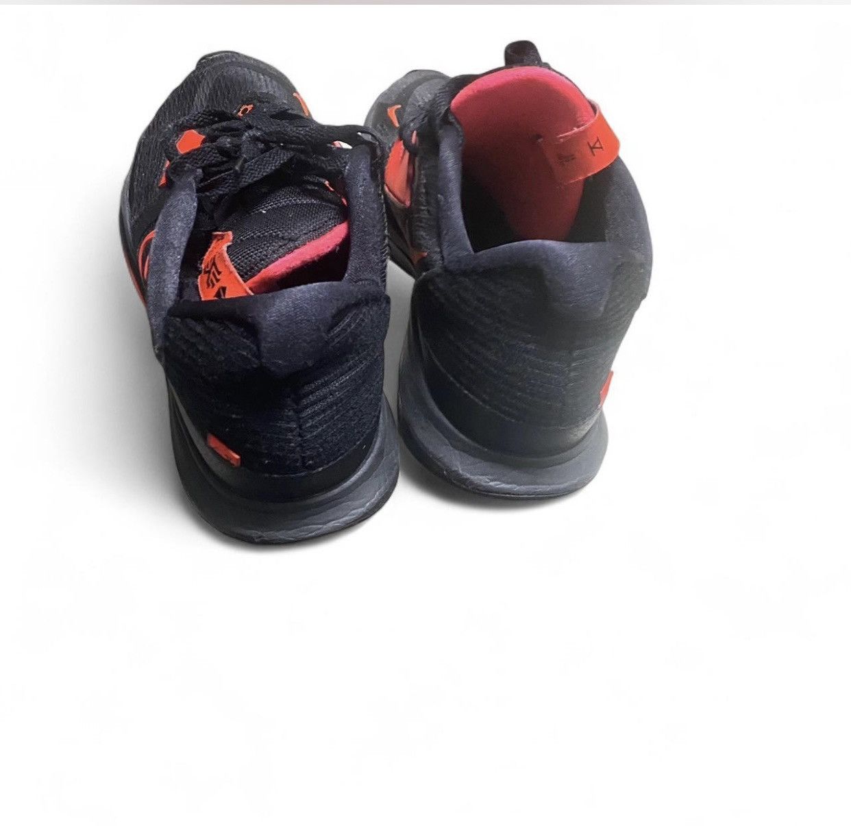 Nike Black and red Nike Kyrie 5 basketball shoes size 10 Size US 10 / EU 43 - 3 Thumbnail
