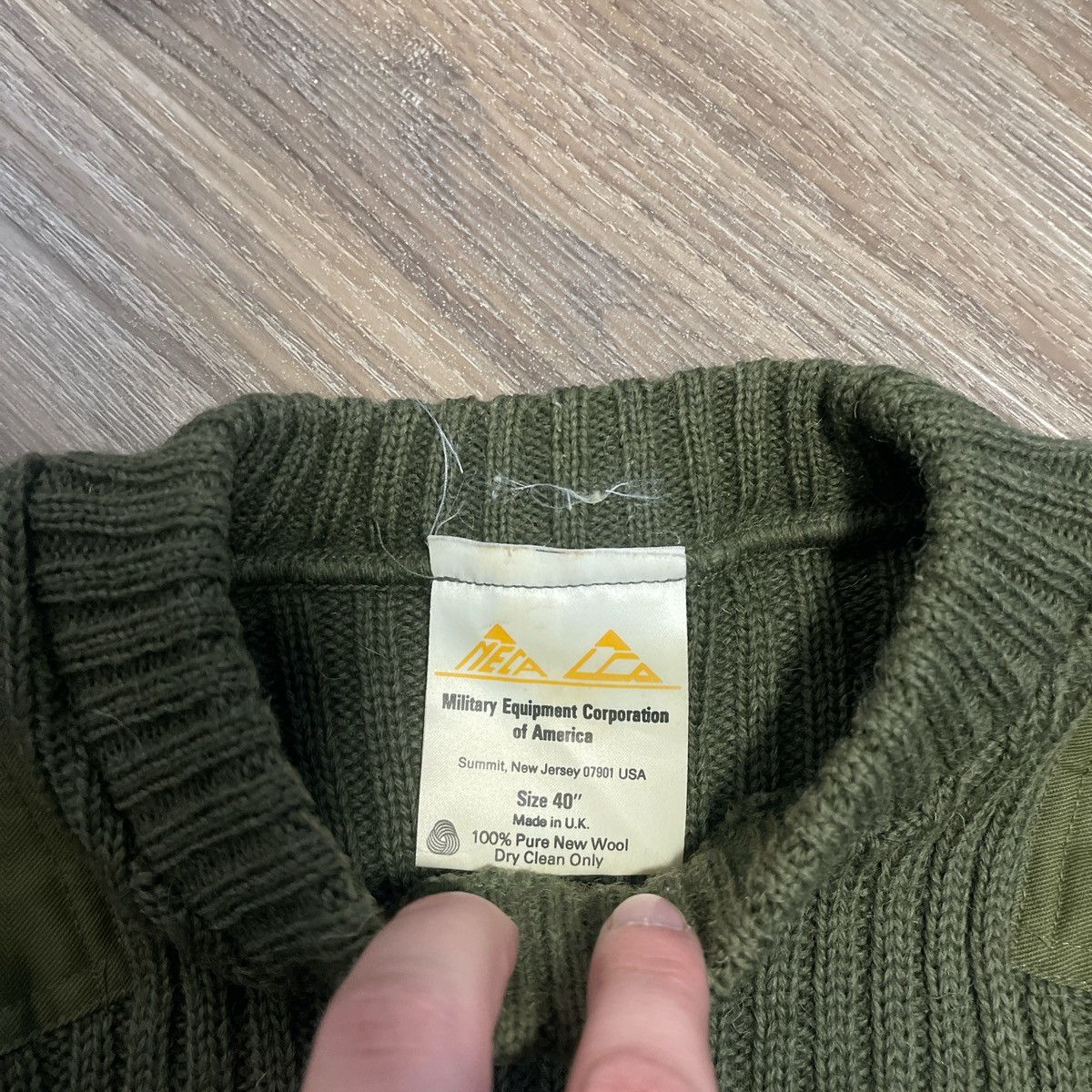 Vintage Vintage 90’s Military Woven Knitted Sweater Size US M / EU 48-50 / 2 - 3 Thumbnail