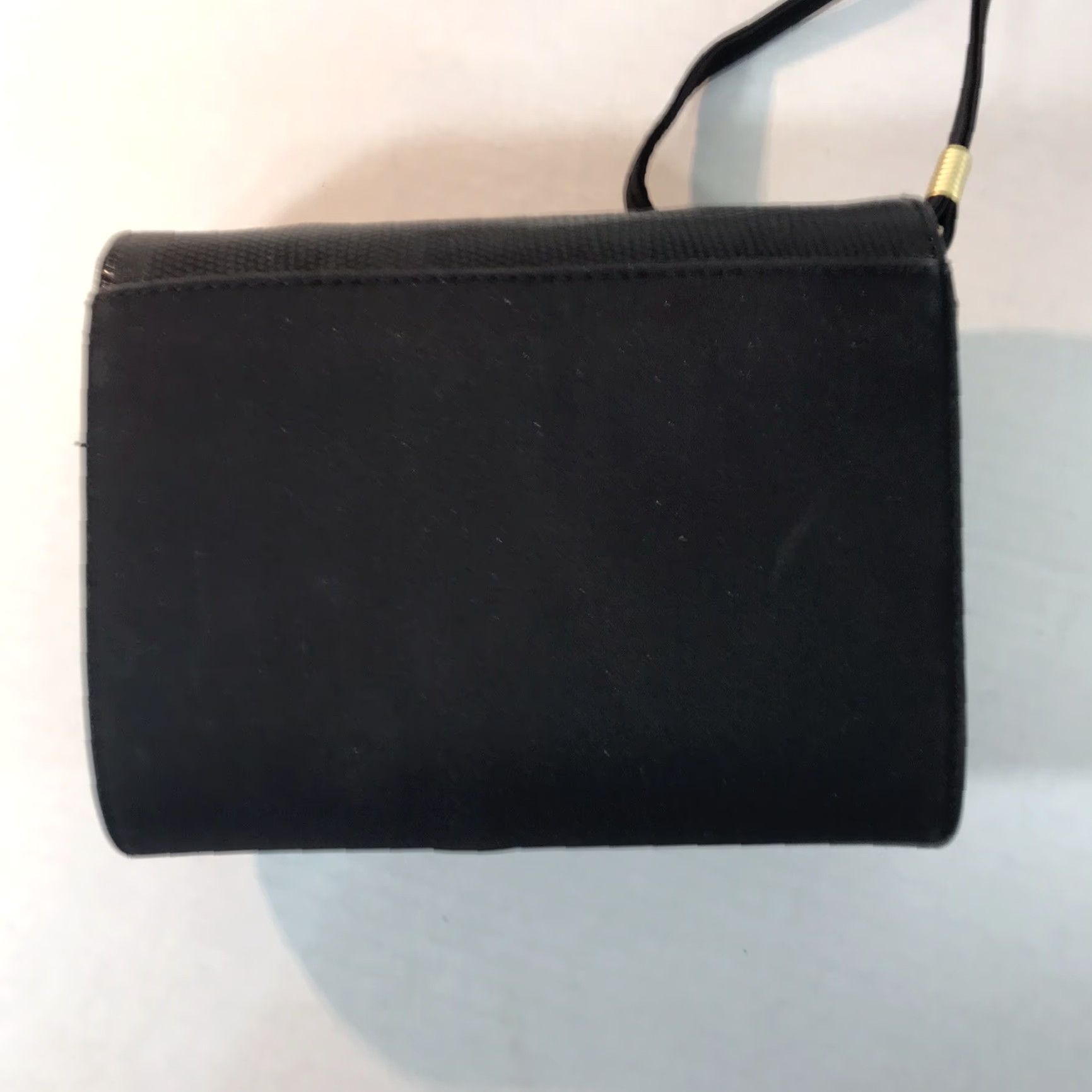 Vintage VINTAGE Crossbody Bag Women Small Black Faux Leather Microfiber Organizer Pockets 6in Travel Casual Size ONE SIZE - 2 Thumbnail
