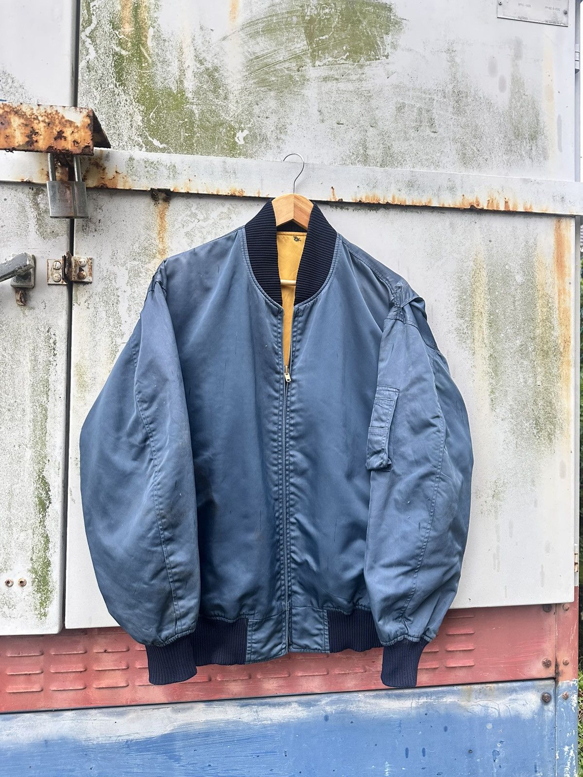 Vintage 👹THRASHED MA-1 Man Intermediate Bomber Jacket Size US M / EU 48-50 / 2 - 3 Thumbnail