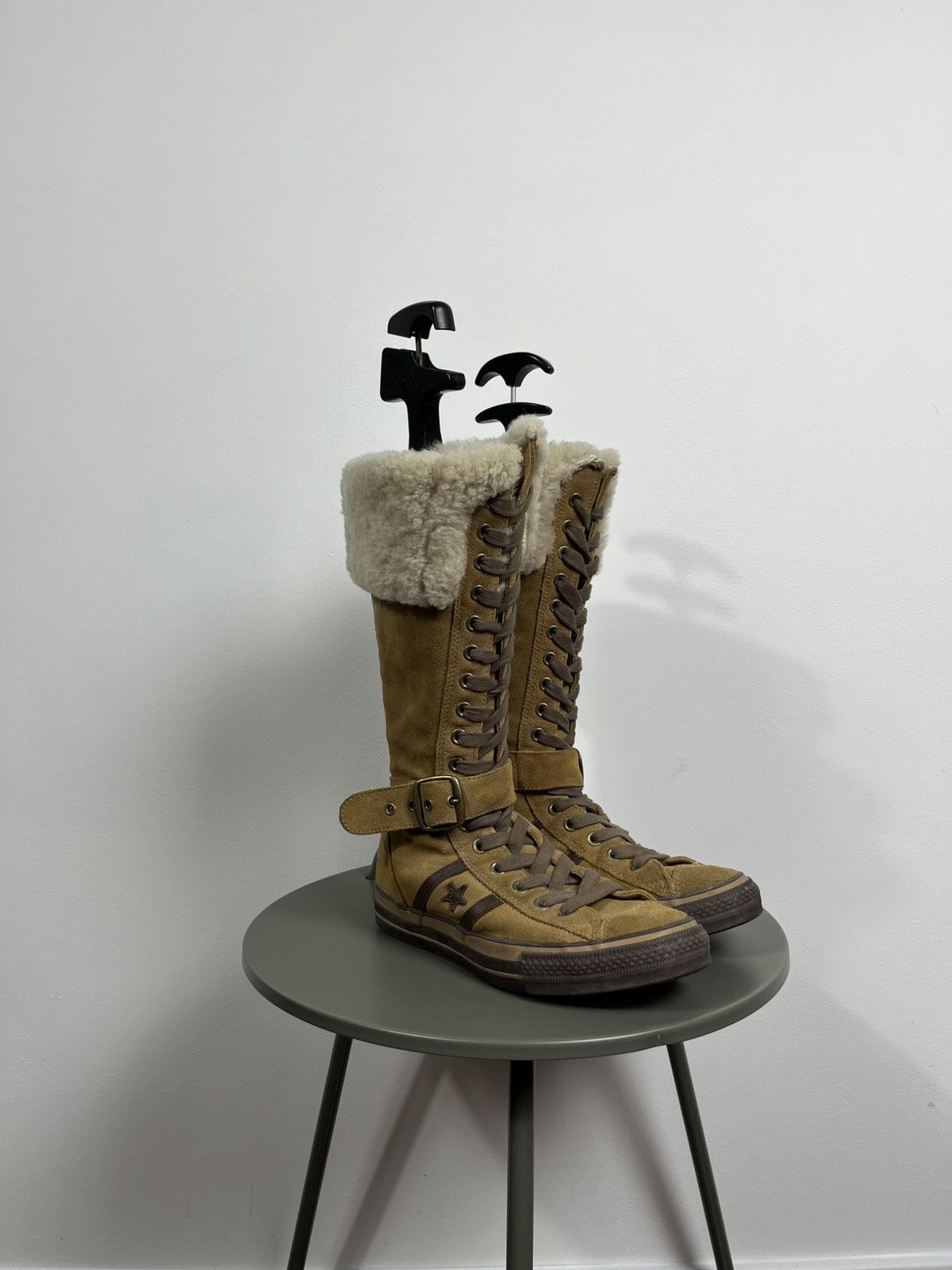 Converse Converse Shearling Leather Suede Boots Winter Buckle Size 9 Size US 9 / IT 39 - 2 Thumbnail