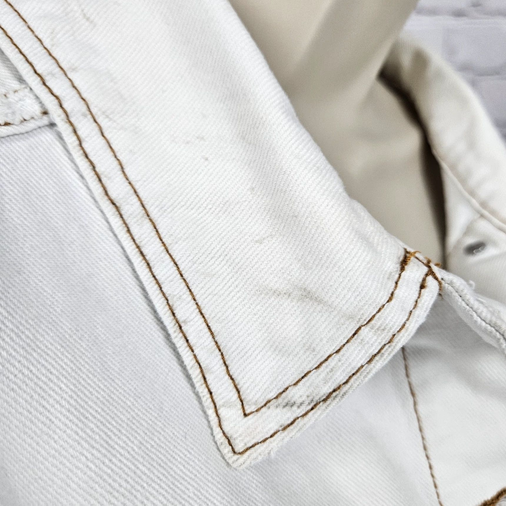 Bdg BDG Jacket Women's Denim White 100% Cotton Oversized Buttoned Distressed Large L 90s Fringe Pockets Collared Short Length Casual Chic Size 36" / US 14 / IT 50 - 6 Thumbnail