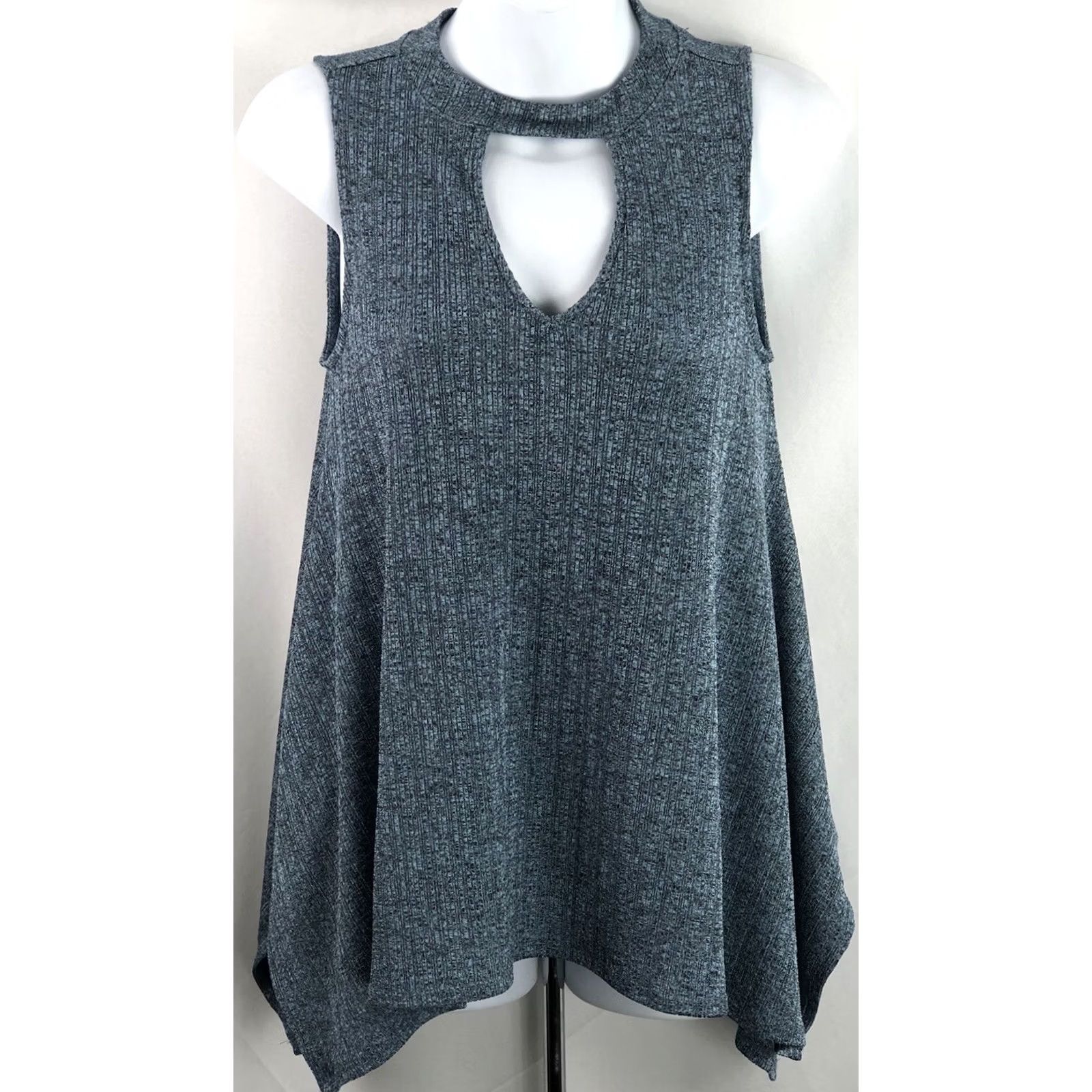 Vintage VINTAGE Jennifer Lopez Top Sleeveless Knit XS Blue Cut Out Keyhole Asymmetrical Hem 90s Y2K Bohemian Retro City Classic Women’s Shirt Size XS / US 0-2 / IT 36-38 - 5 Thumbnail
