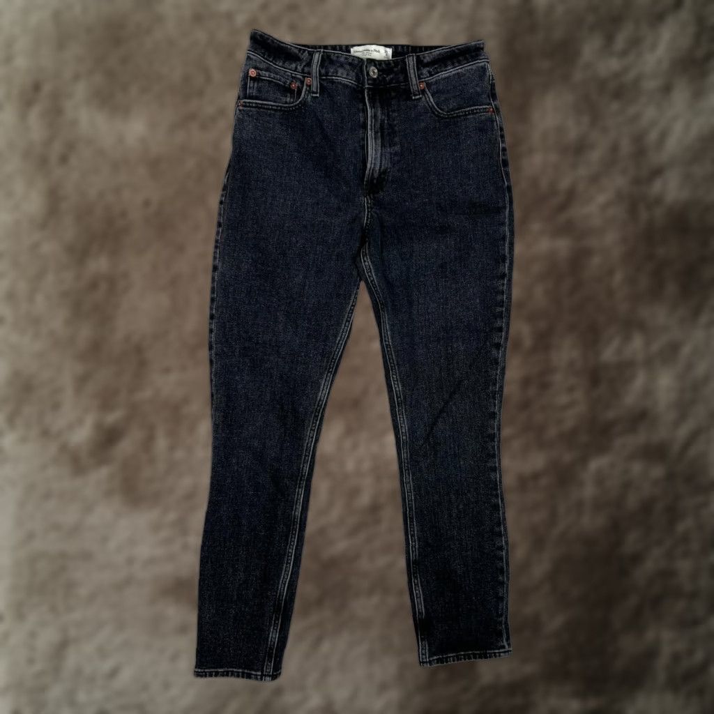 Abercrombie & Fitch Abercrombie & Fitch Jeans Womens 4 Gray High Rise The Skinny Curve Love Denim Size 27" / US 4 / IT 40 - 1 Thumbnail