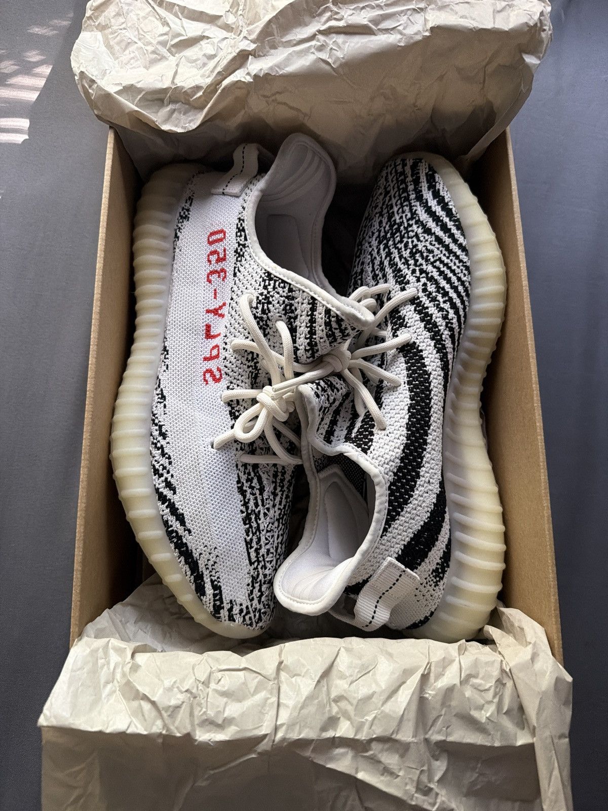 Yeezy Yeezy Boost 350 V2 Zebra Size US 11 / EU 44 - 1 Thumbnail