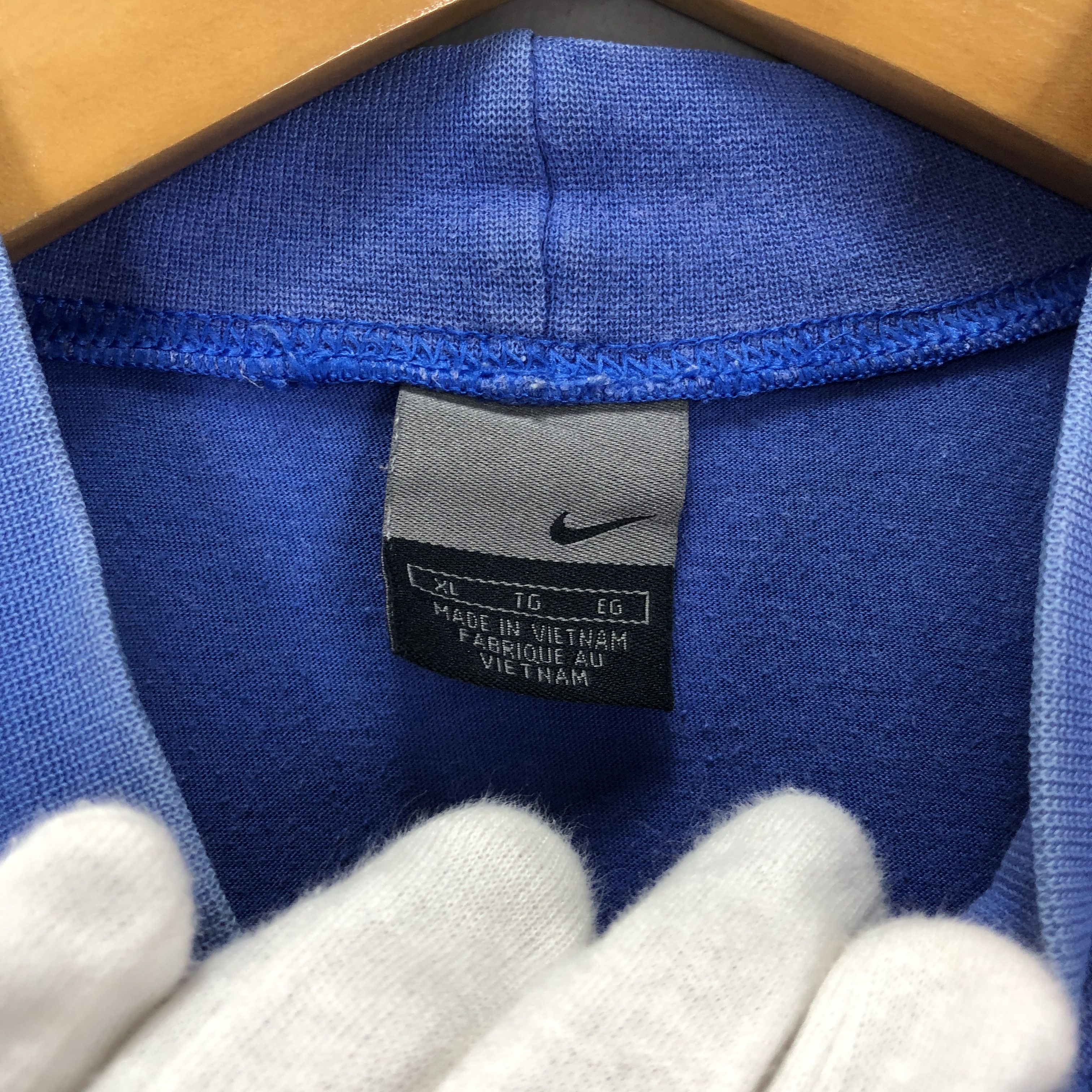 Nike Y2K Vintage NIKE TEAM SPORT Sleeveless T Shirt #1578/01 Size US M / EU 48-50 / 2 - 6 Thumbnail