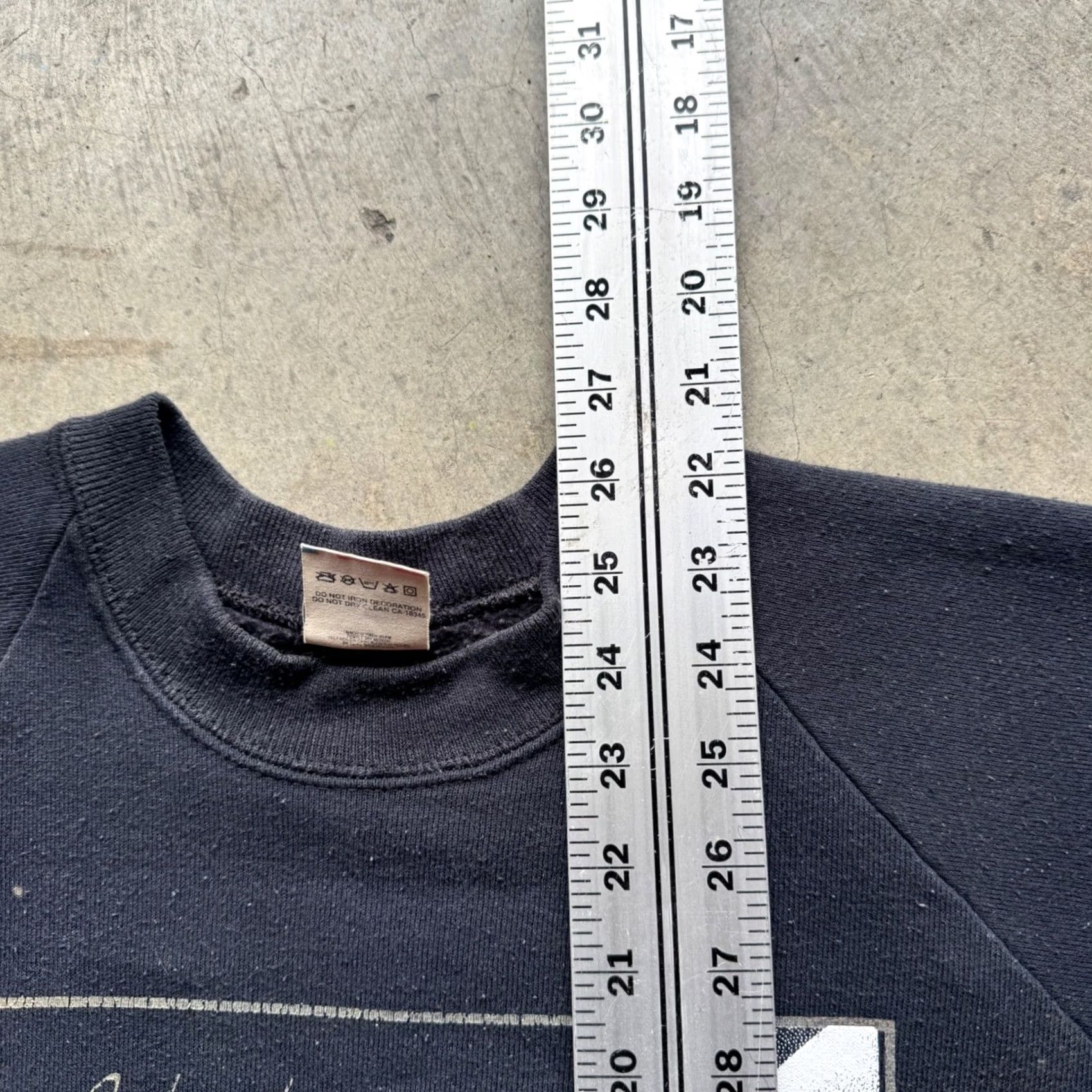 Vintage VTG Unbranded Sweatshirt Pullover L Mens Black 90s Distressed Faded Stains Wine Fruit of the Loom Size US L / EU 52-54 / 3 - 5 Thumbnail