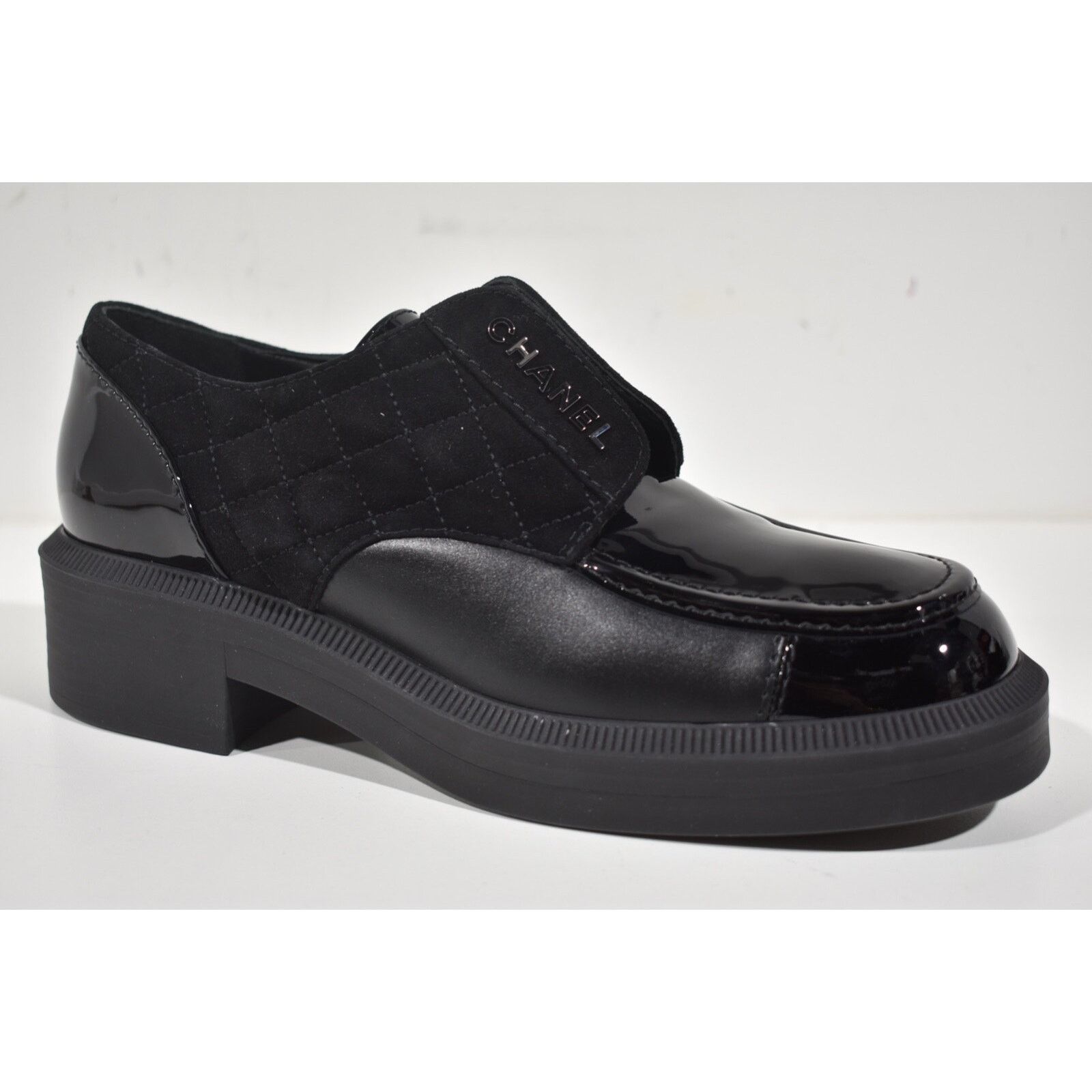 Chanel 21B Leather CC Logo Platform Lace Up Creeper Flat Loafer 41 Size US 11 / IT 41 - 2 Thumbnail