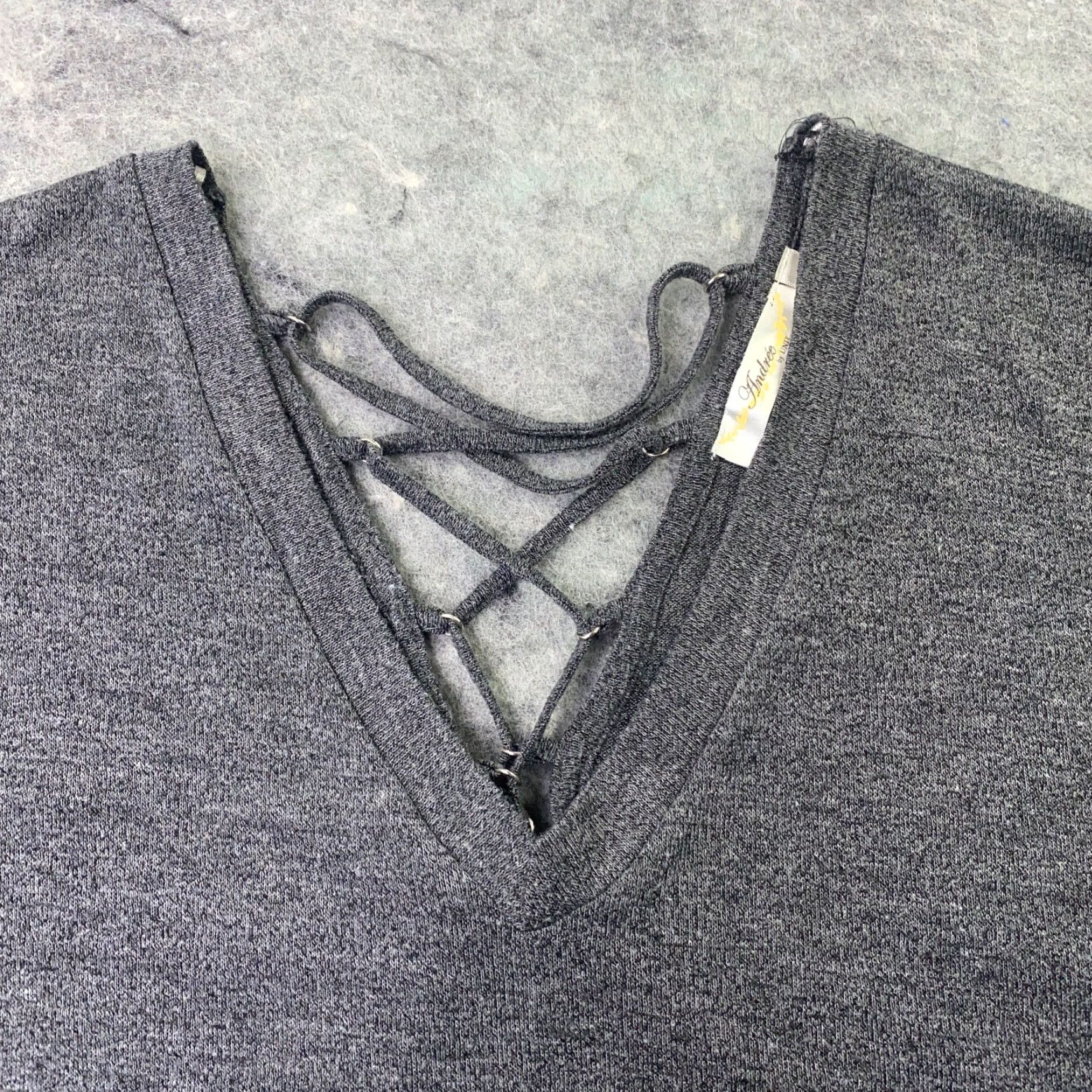 Vintage Andree By Unit Womens Shirt Top L Gray V-Neck Lace-Up Back Cap Sleeve - (No added text) Size L / US 10 / IT 46 - 4 Thumbnail