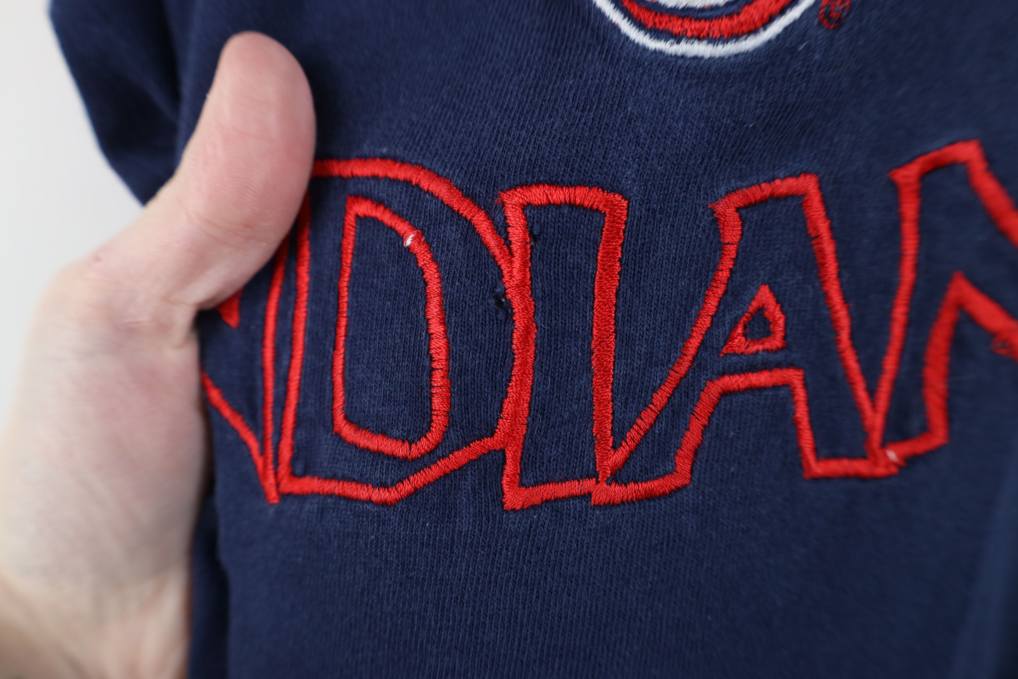 Vintage Vintage 90s Chief Wahoo Cleveland Indians Baseball T-Shirt Size US L / EU 52-54 / 3 - 5 Thumbnail