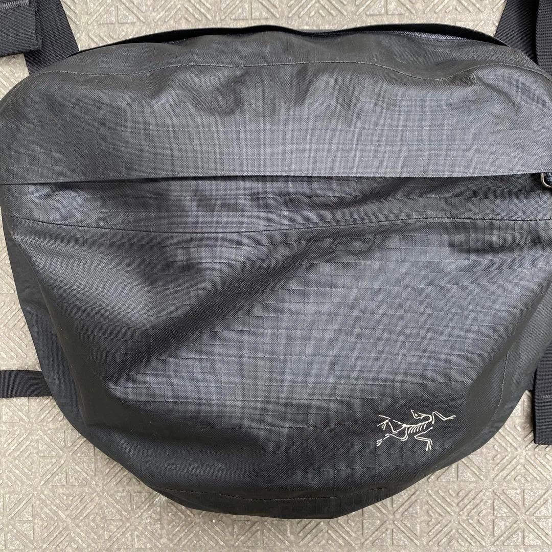 Arc'teryx Lunara 17 Nylon Shoulder Bag Messenger Black Waterproof Size ONE SIZE - 3 Thumbnail