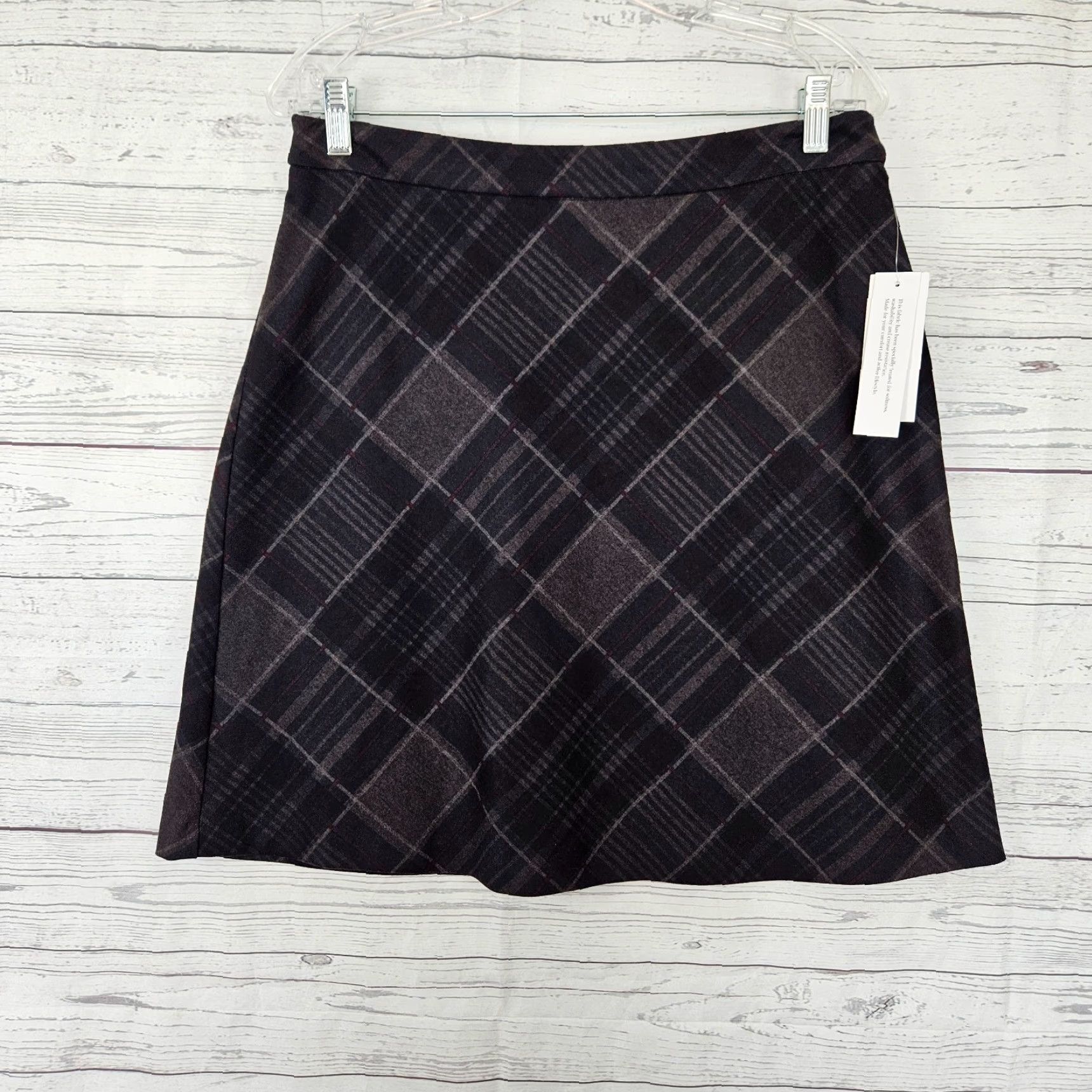 Vintage Margaret M Womens Skirt Sz M Gray Red Plaid Pull On Rayon Blend Short A-Line Size 32" / US 10 / IT 46 - 2 Thumbnail