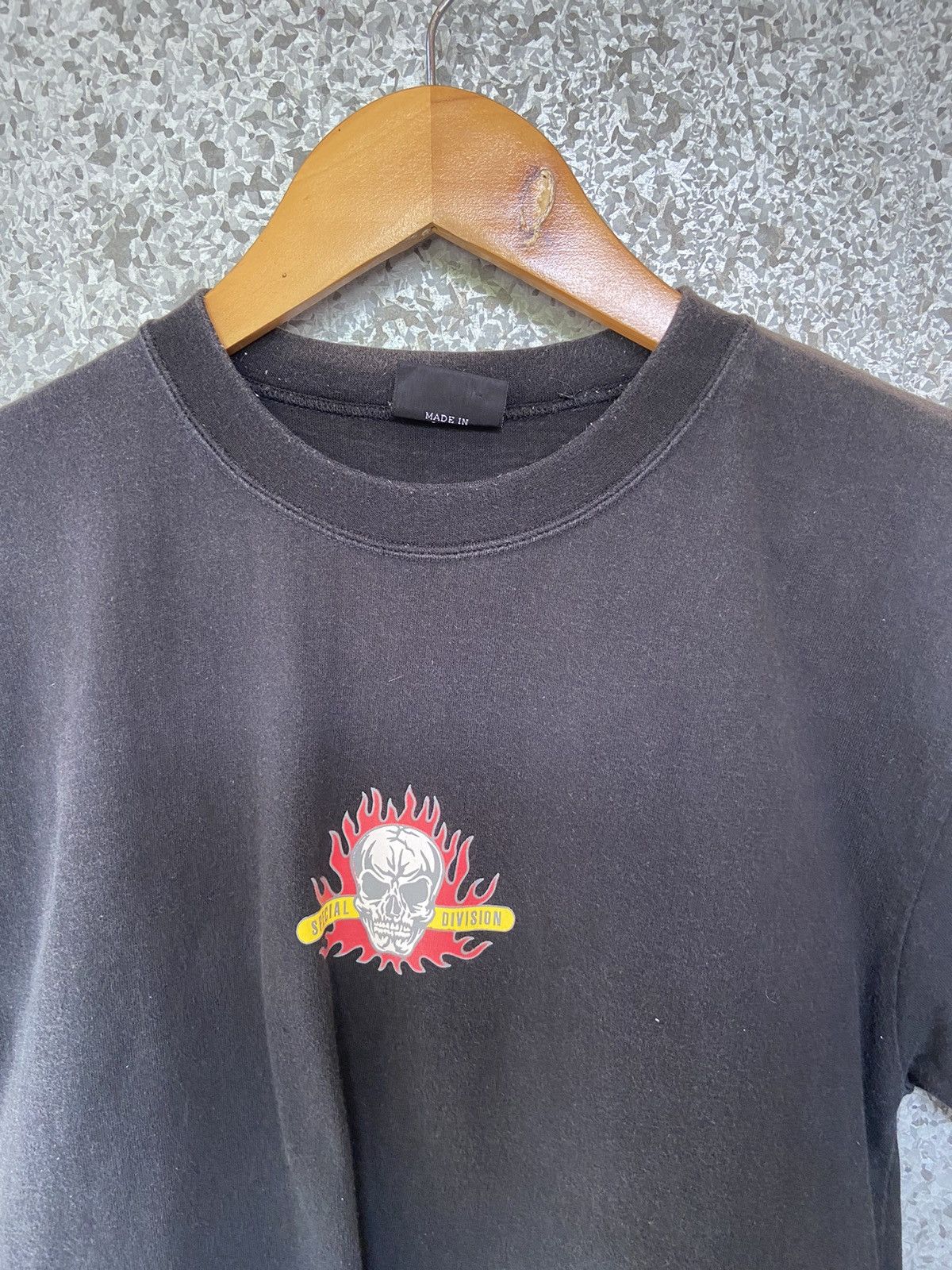 Hall Of Fame Hall of Fame t shirt First Custom Motorway sun faded Size US M / EU 48-50 / 2 - 5 Thumbnail