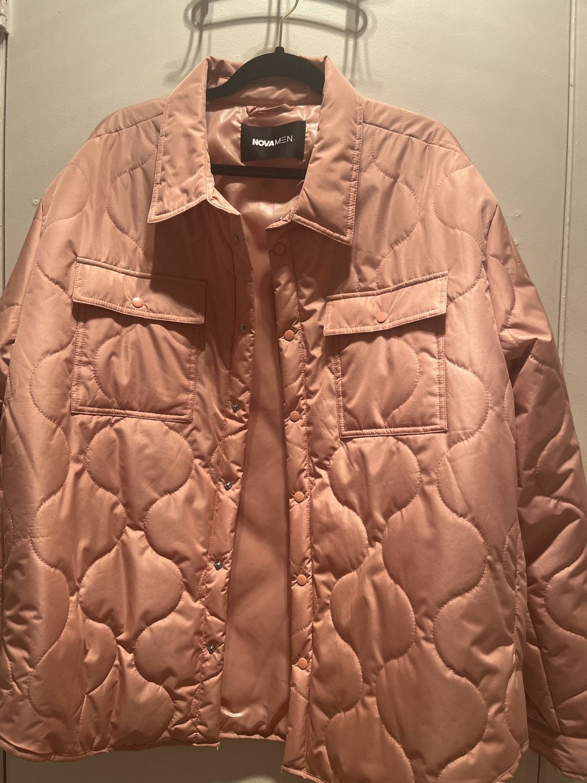 Fashion Nova Fashion Nova / NovaMen Light Pink Quilted Nylon Shacket Size US XL / EU 56 / 4 - 1 Thumbnail