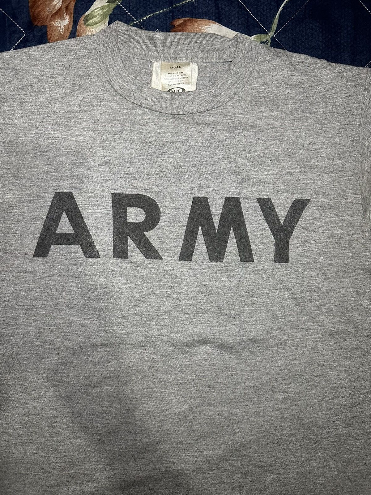 Vintage ARMY vintage tee Size US M / EU 48-50 / 2 - 1 Thumbnail
