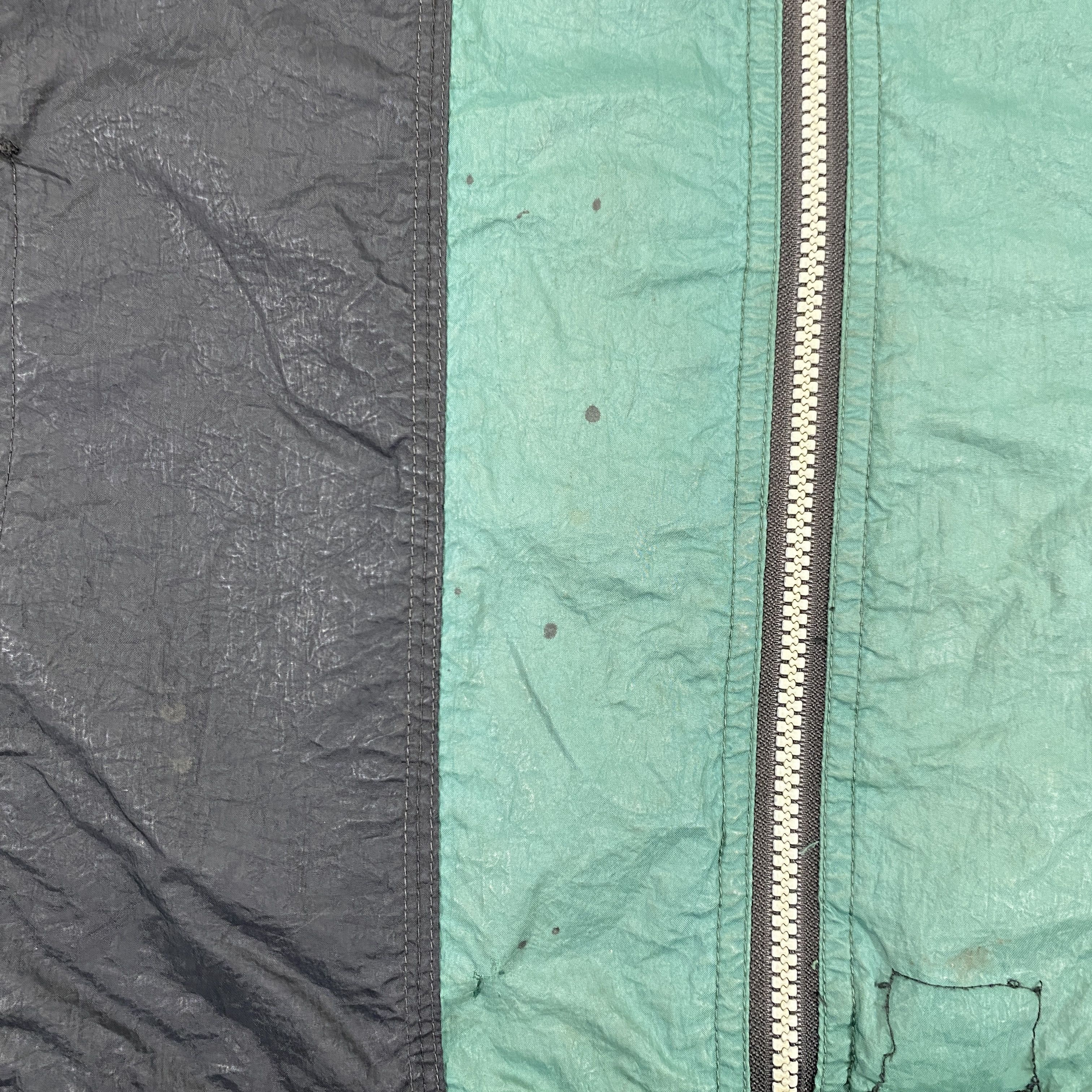 Japanese Brand Vintage Nike Distressed Windbreaker Puffer Jacket- J374 Size ONE SIZE - 16 Thumbnail