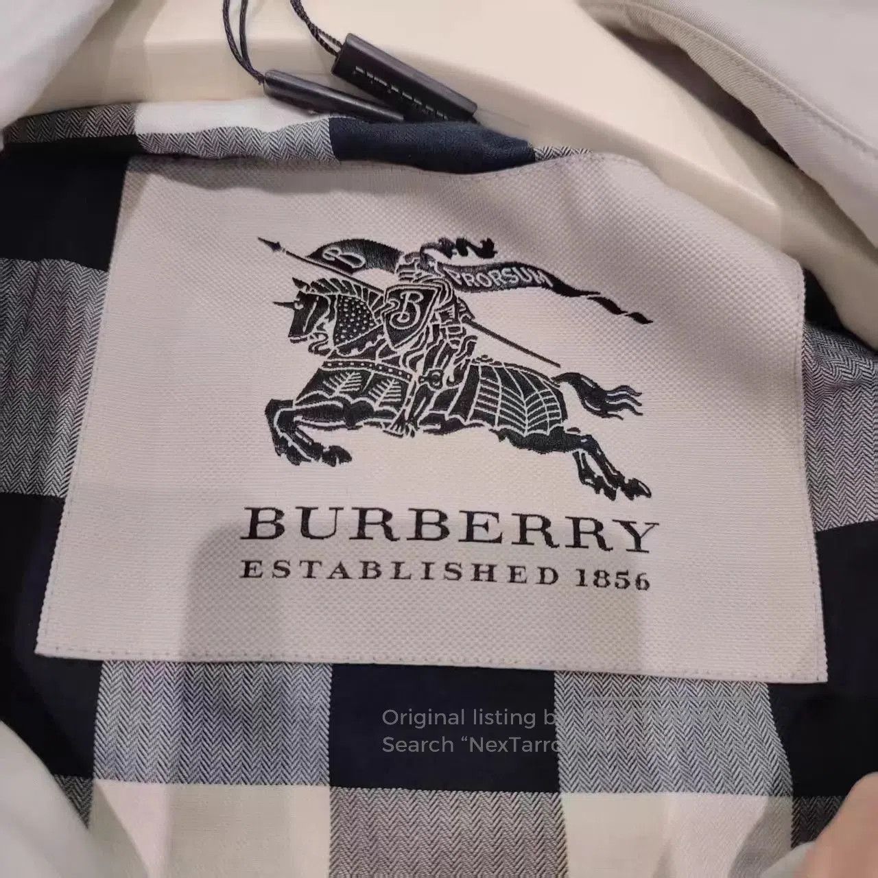 Burberry Beige Trench Coat with Belt - Size L. Size US L / EU 52-54 / 3 - 4 Thumbnail