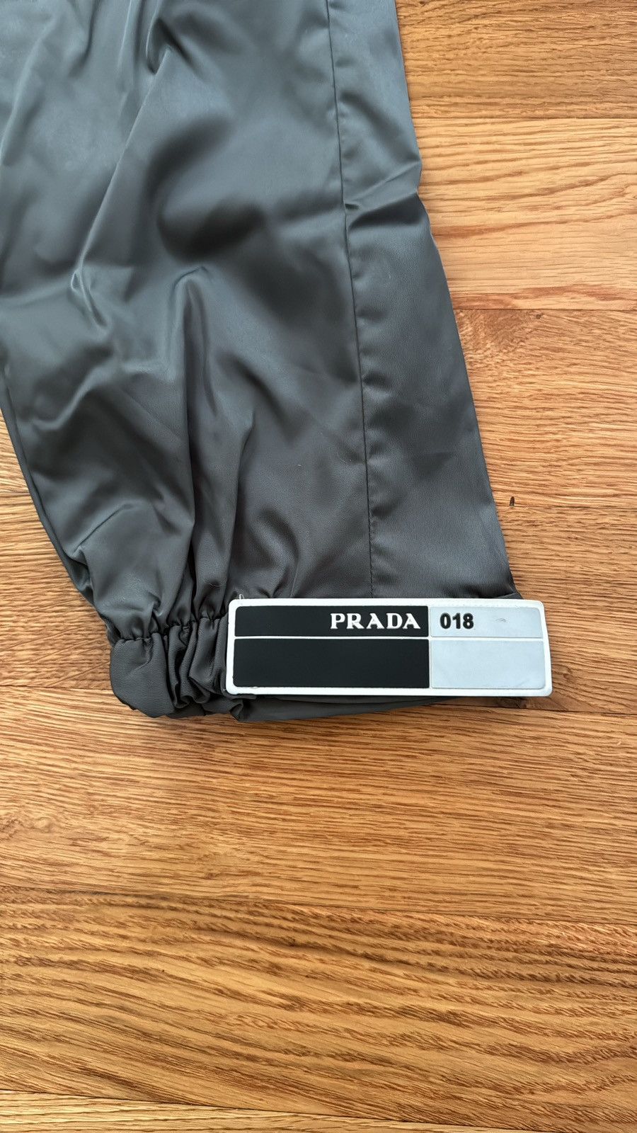 Prada Prada Garbadine Nylon Trousers Size US 34 / EU 50 - 1 Thumbnail