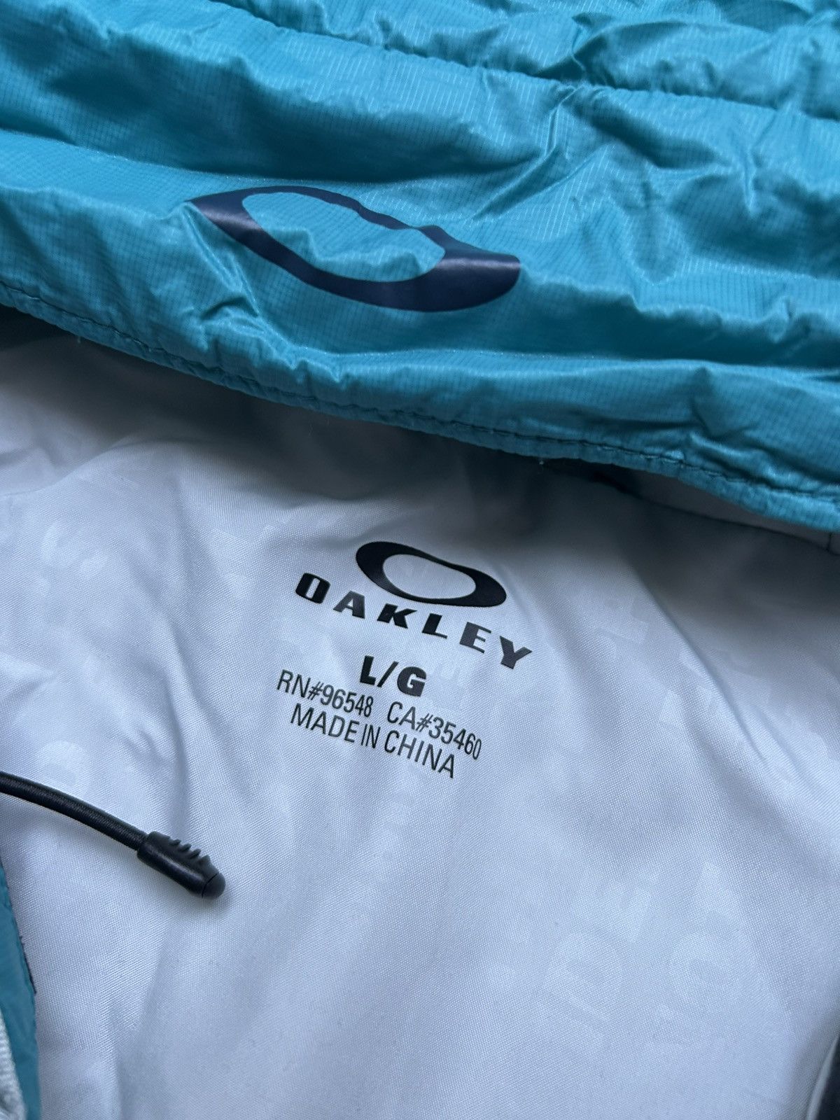 Oakley Oakley Jacket O Logo Puffer Gorpcore Japan Style Y2k Size US L / EU 52-54 / 3 - 6 Thumbnail
