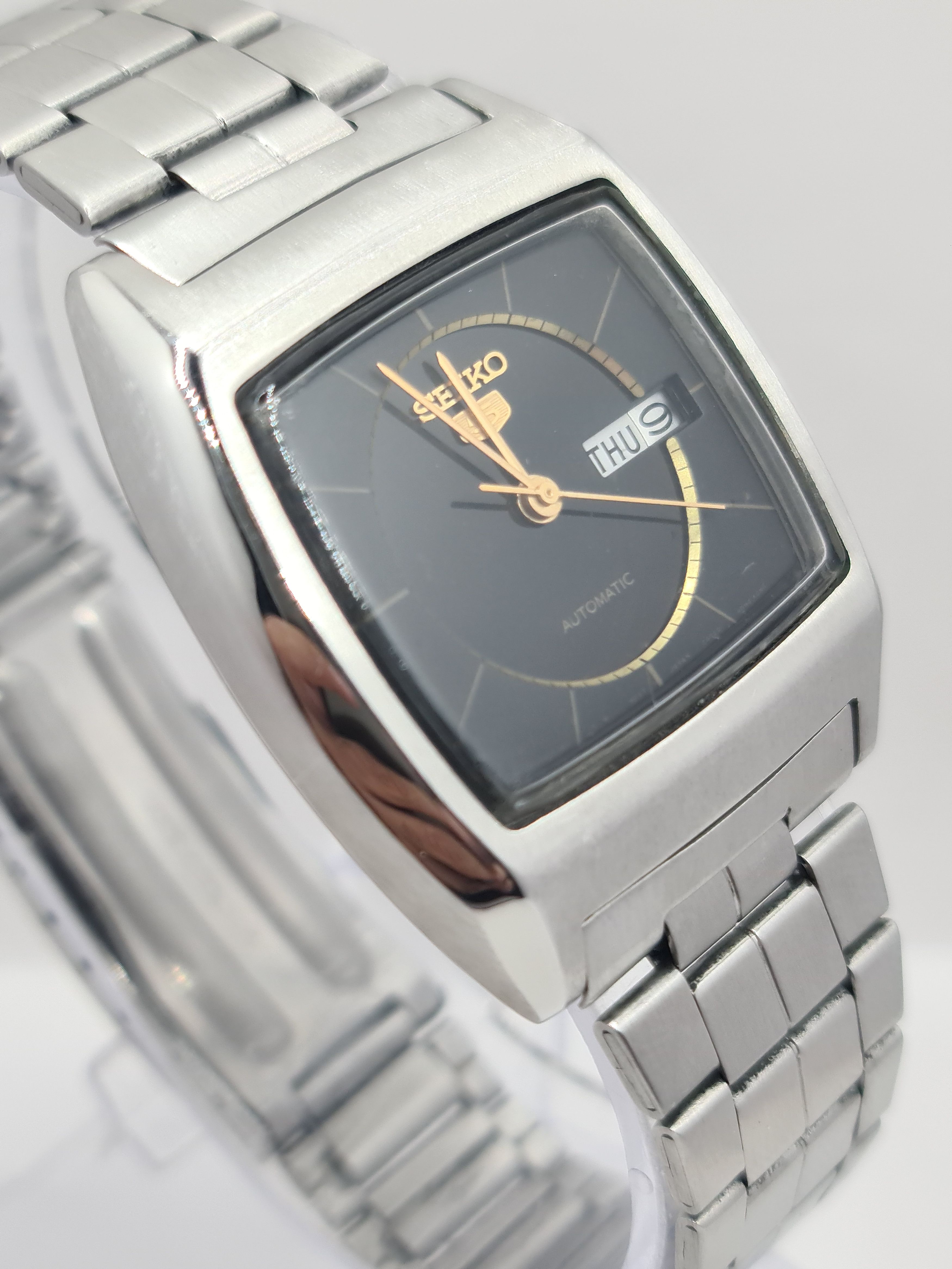 Seiko Seiko 5 Automatic 6309 Vintage 36mm Black Dial Watch Size 36 - 1 Thumbnail