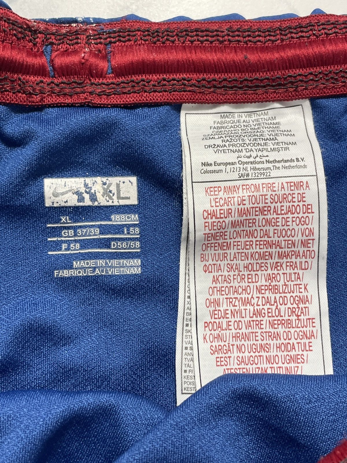Nike Vintage Nike Barcelona Shorts 1957-2007 Camp Nou Blockcore Size US 39 - 9 Thumbnail
