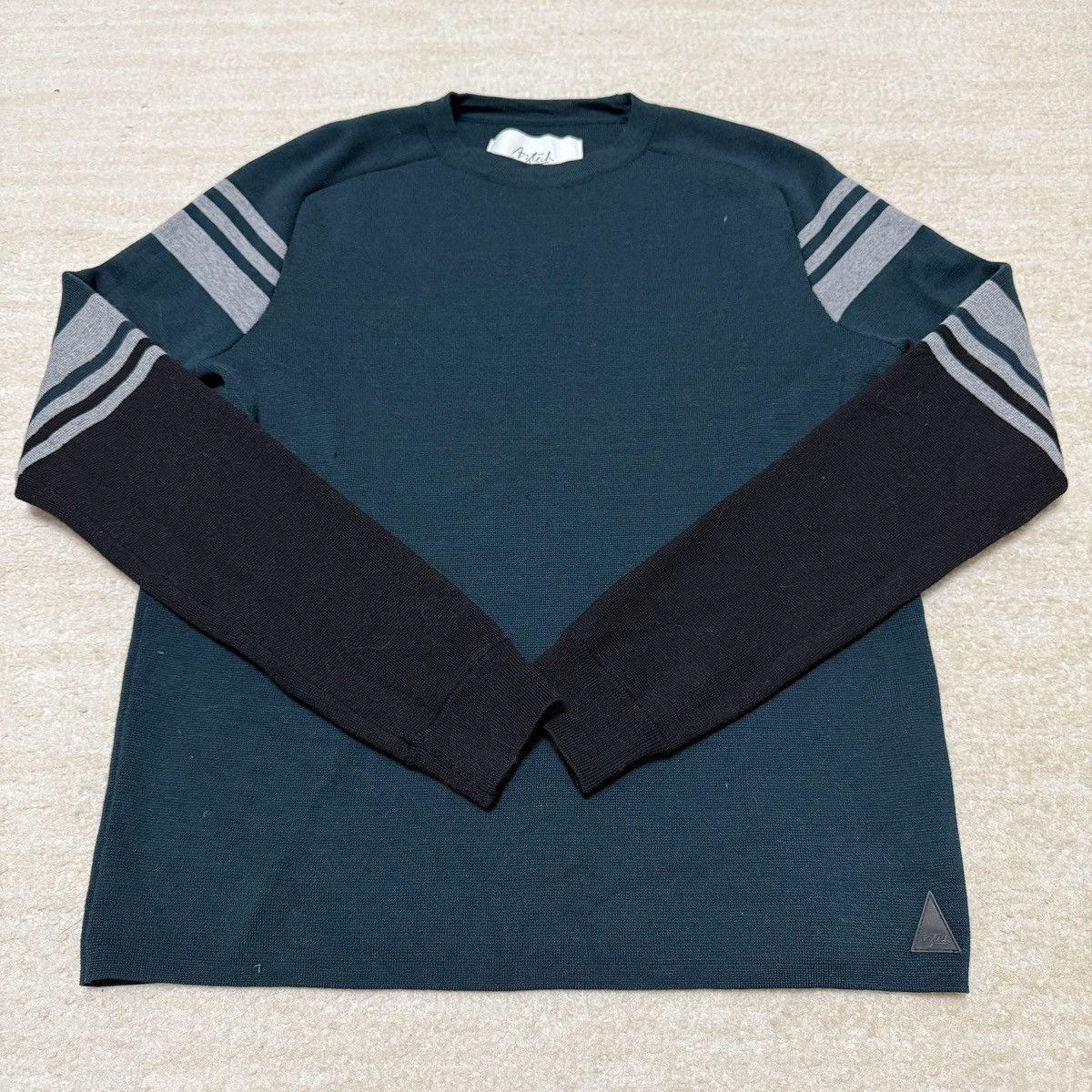 Aztech Mountain Aztech Mountain Wool Color-Block Sweater Forest Green *FLAW* Size US S / EU 44-46 / 1 - 1 Thumbnail
