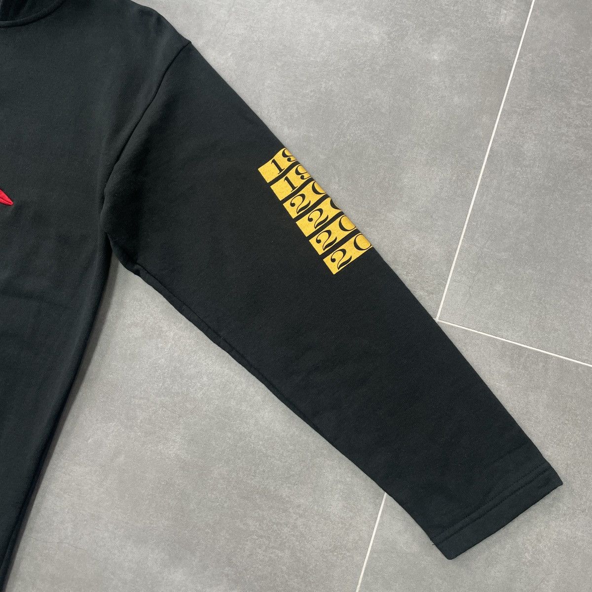 Ferrari × Formula 1 × Vintage Vintage Michael Schumacher F1 World Champion 2003 Hoodie Size US L / EU 52-54 / 3 - 10 Thumbnail