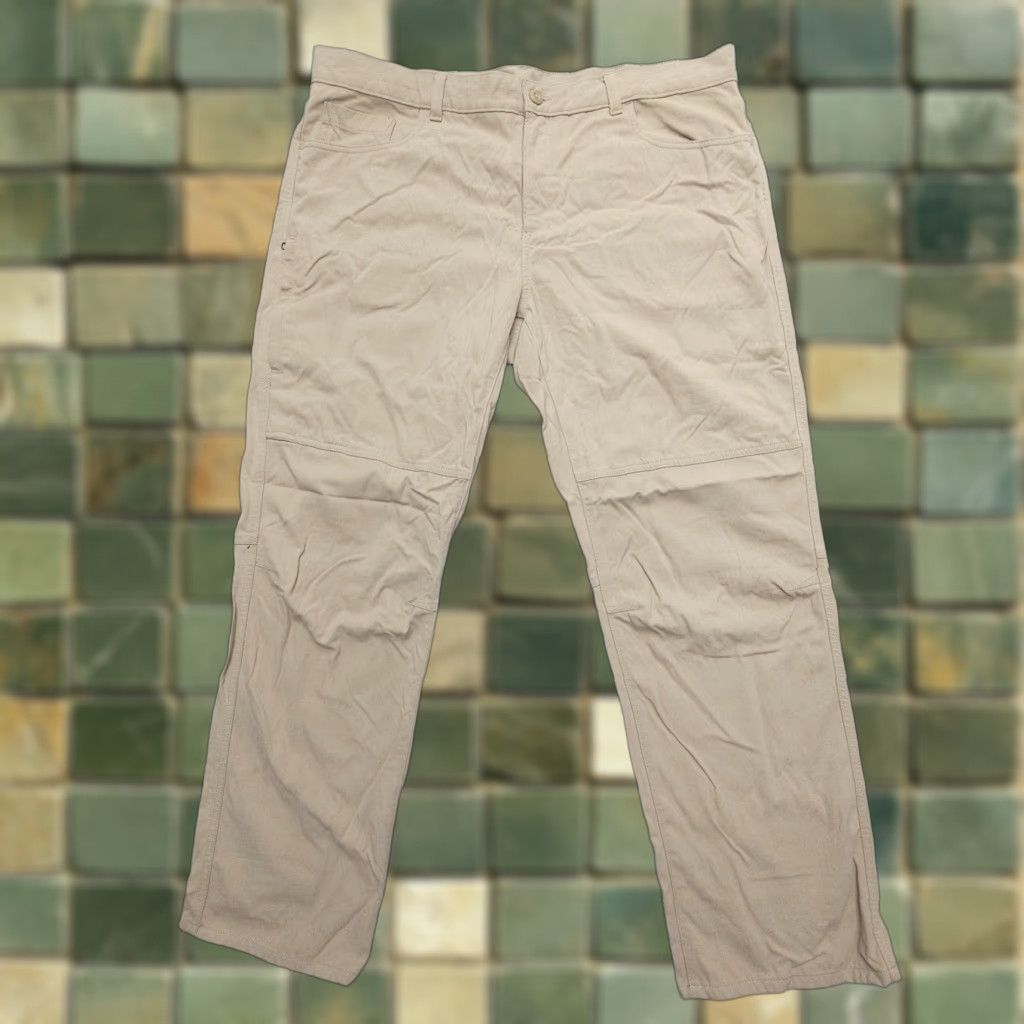 Eddie Bauer Eddie Bauer Travex Pants Mens 40 x 32 Khaki Canvas Workwear Chino Size US 40 / EU 56 - 1 Thumbnail