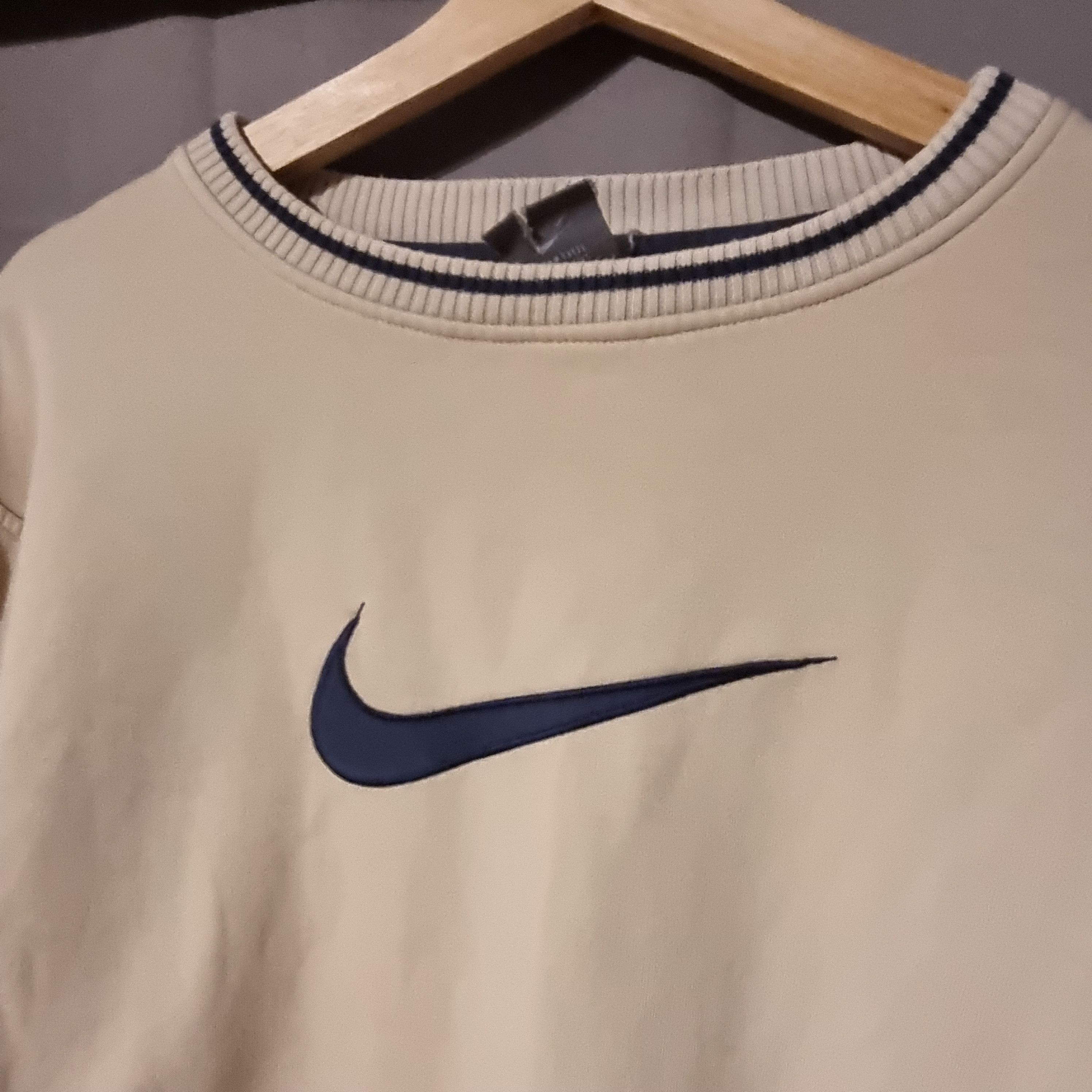 Nike Nike vintage center swoosh 90s style Size US M / EU 48-50 / 2 - 5 Thumbnail