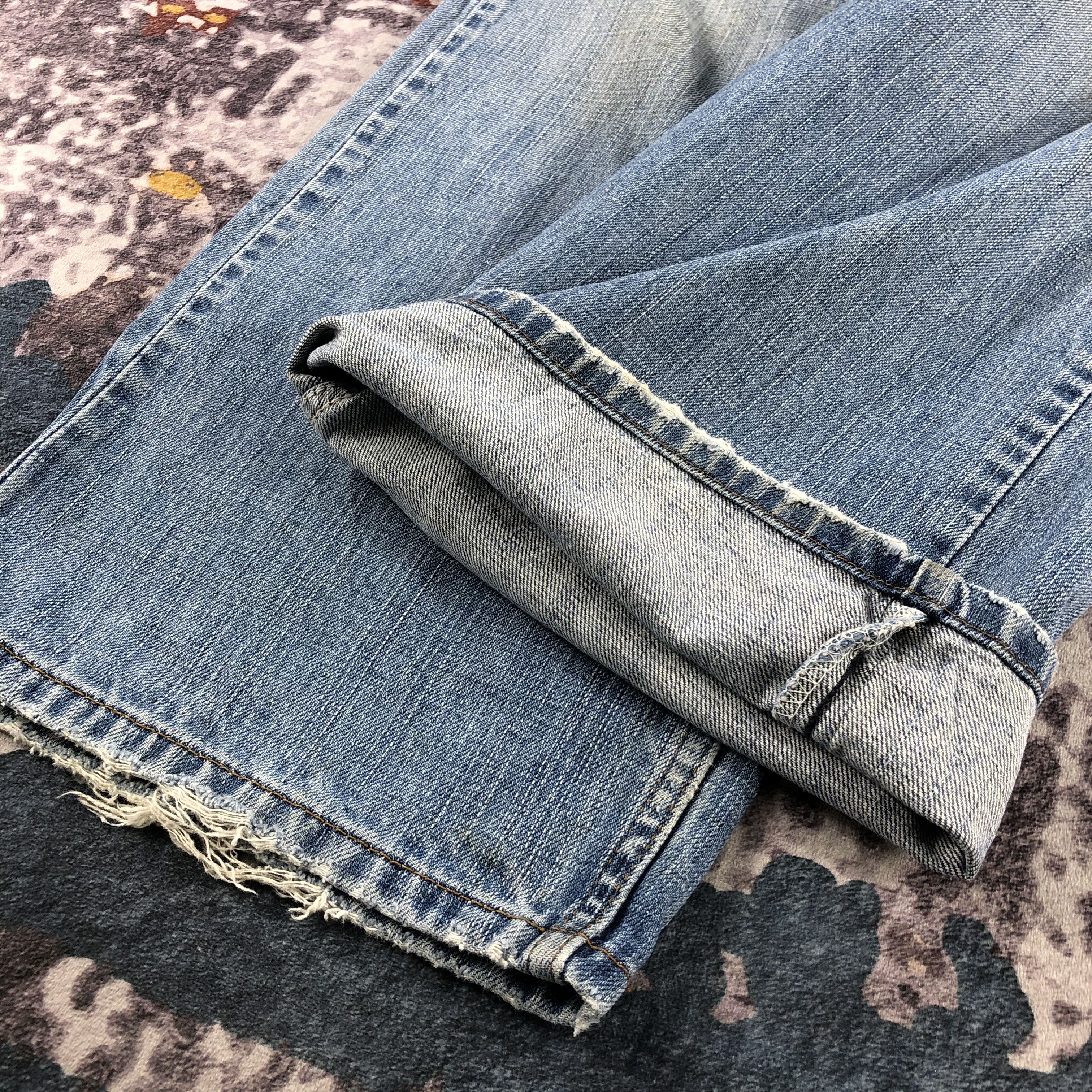 Levi's × Vintage Vintage Blue Wash Levis 569 Jeans-JM3022 Size US 37 - 7 Thumbnail
