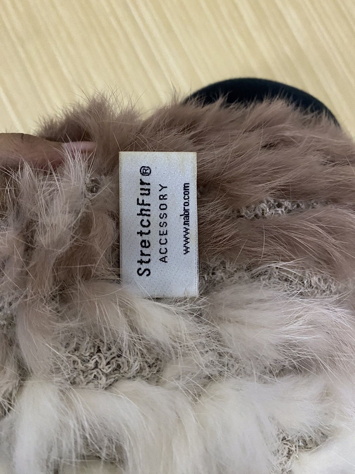 Japanese Brand Japanese Brand Nabro Fur Neck Warmer Muffler Scarves Size ONE SIZE - 3 Thumbnail