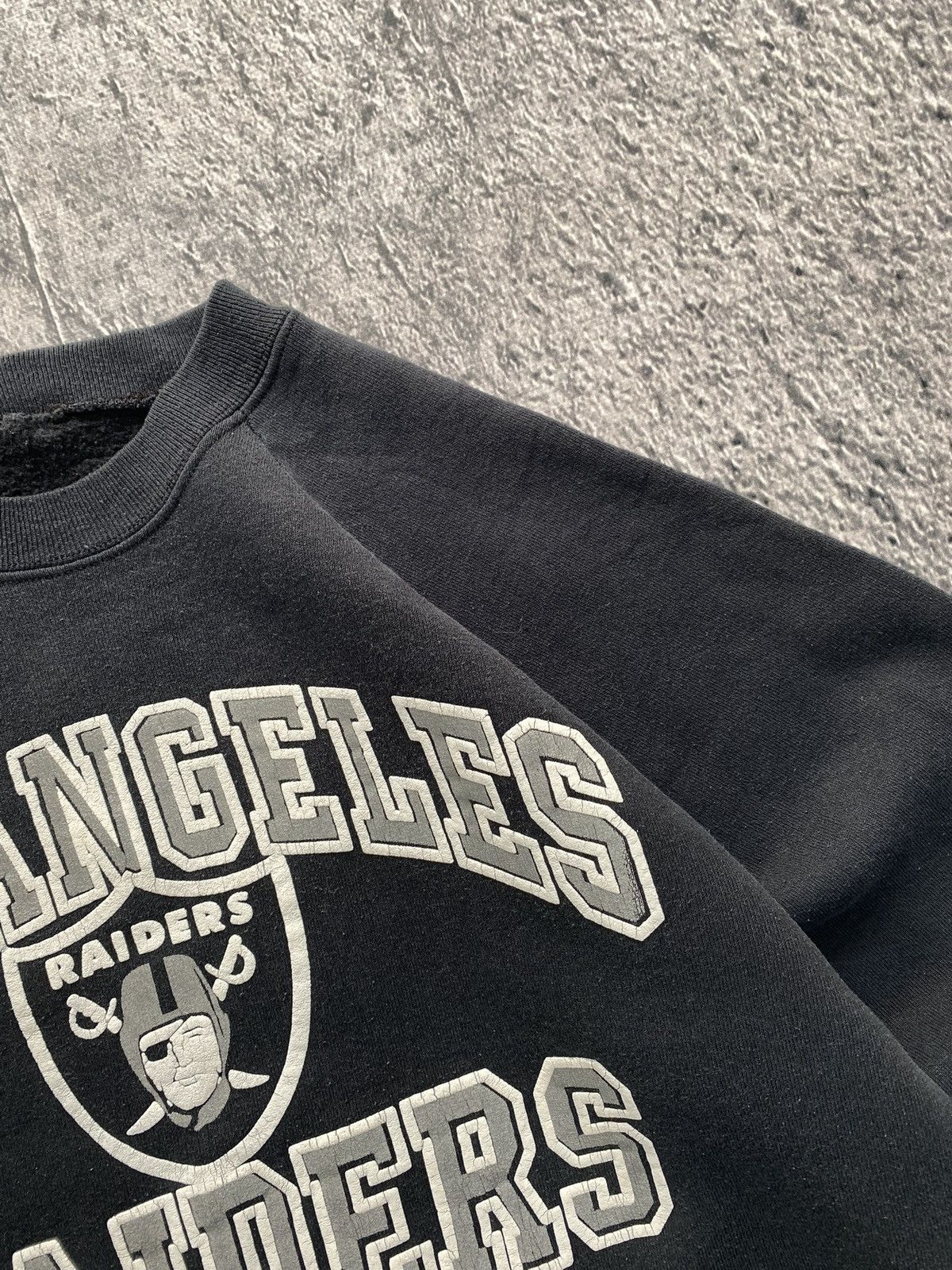 NFL × Vintage Sweatshirt Vintage NFL 90’ raiders Los Angeles Streetwear Size US M / EU 48-50 / 2 - 6 Thumbnail