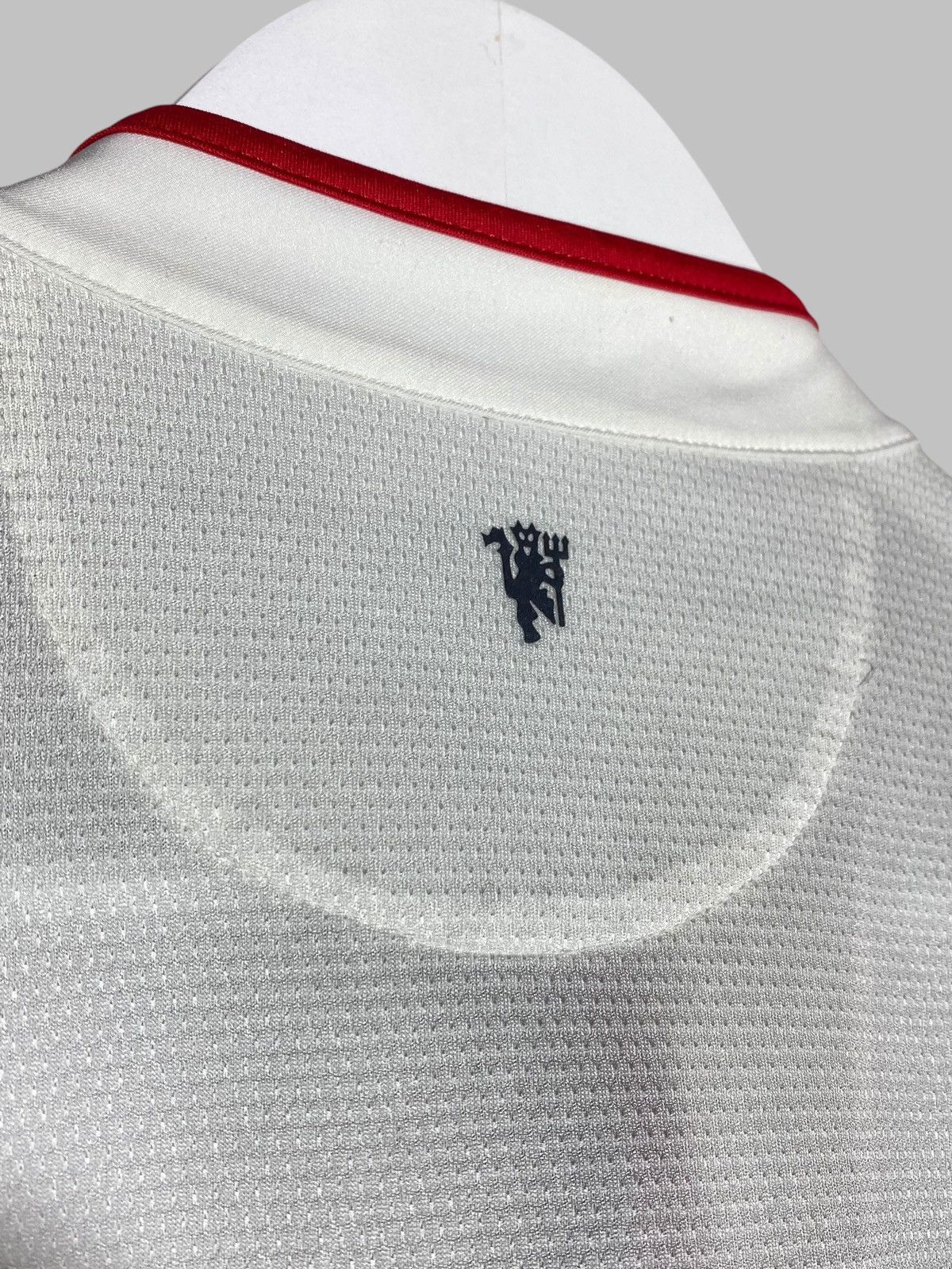 Nike Nike Manchester United 2012/13 Away Football Shirt Size US M / EU 48-50 / 2 - 11 Thumbnail