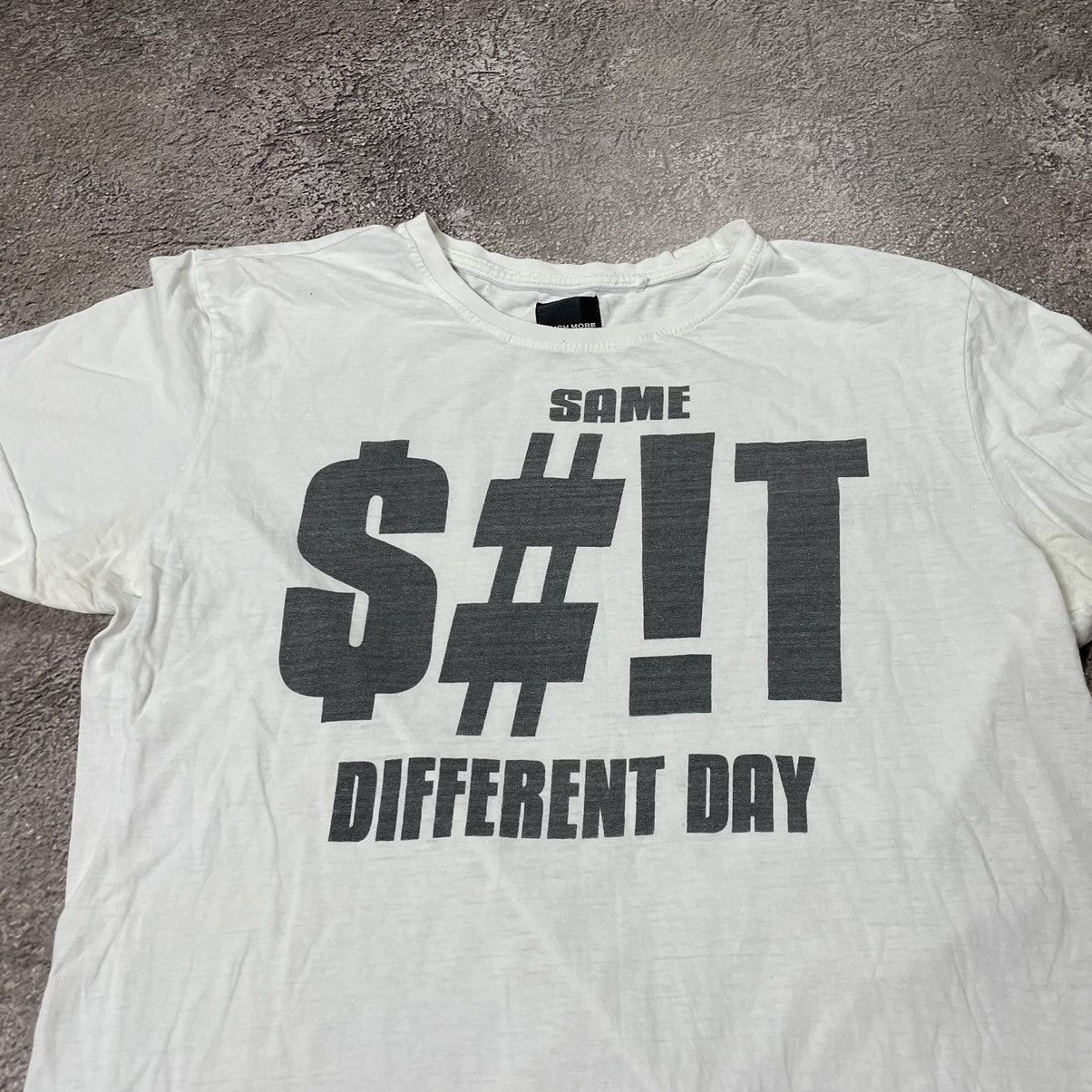 Vintage Vintage Y2K ADULT “ SAME SHIT DIFFERENT DAY“ FUNNY BuyTee Size US M / EU 48-50 / 2 - 4 Thumbnail
