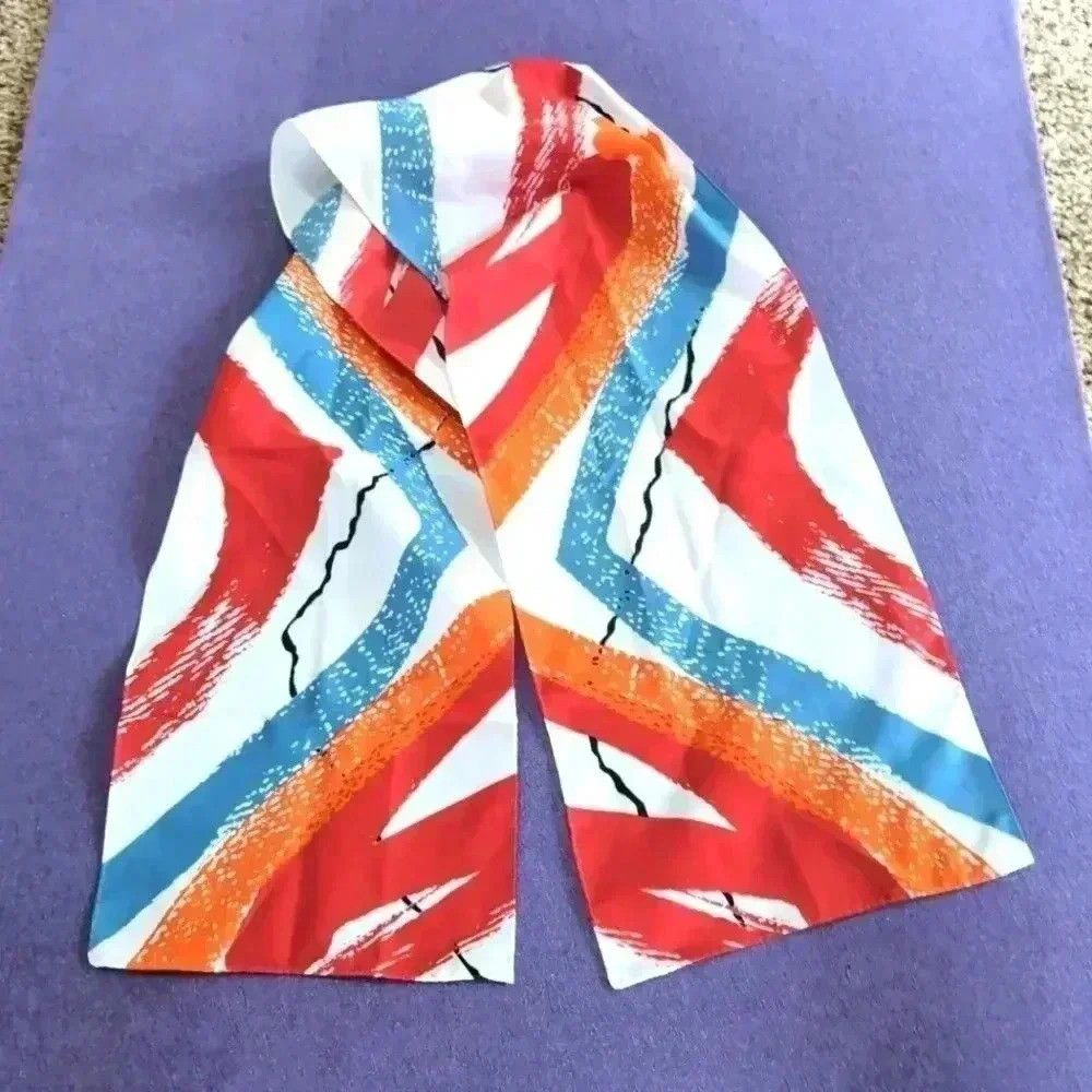 Designer Vintage White scarf with blue red orange design 9x53 in Size ONE SIZE - 1 Thumbnail