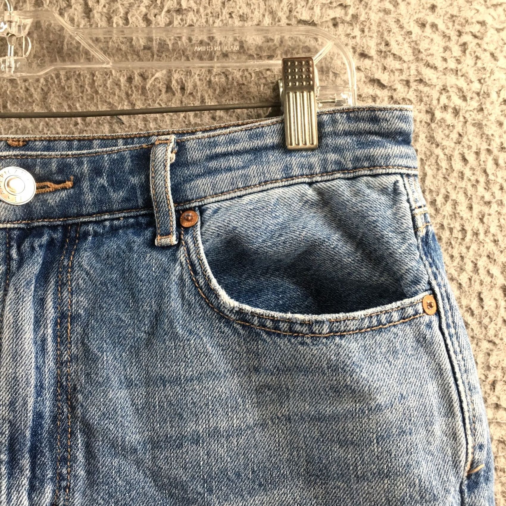 American Eagle Outfitters American Eagle Jeans Womens 14 Short Straight Blue Denim Zip Fly Distressed 90s Size 36" / US 14 / IT 50 - 4 Thumbnail
