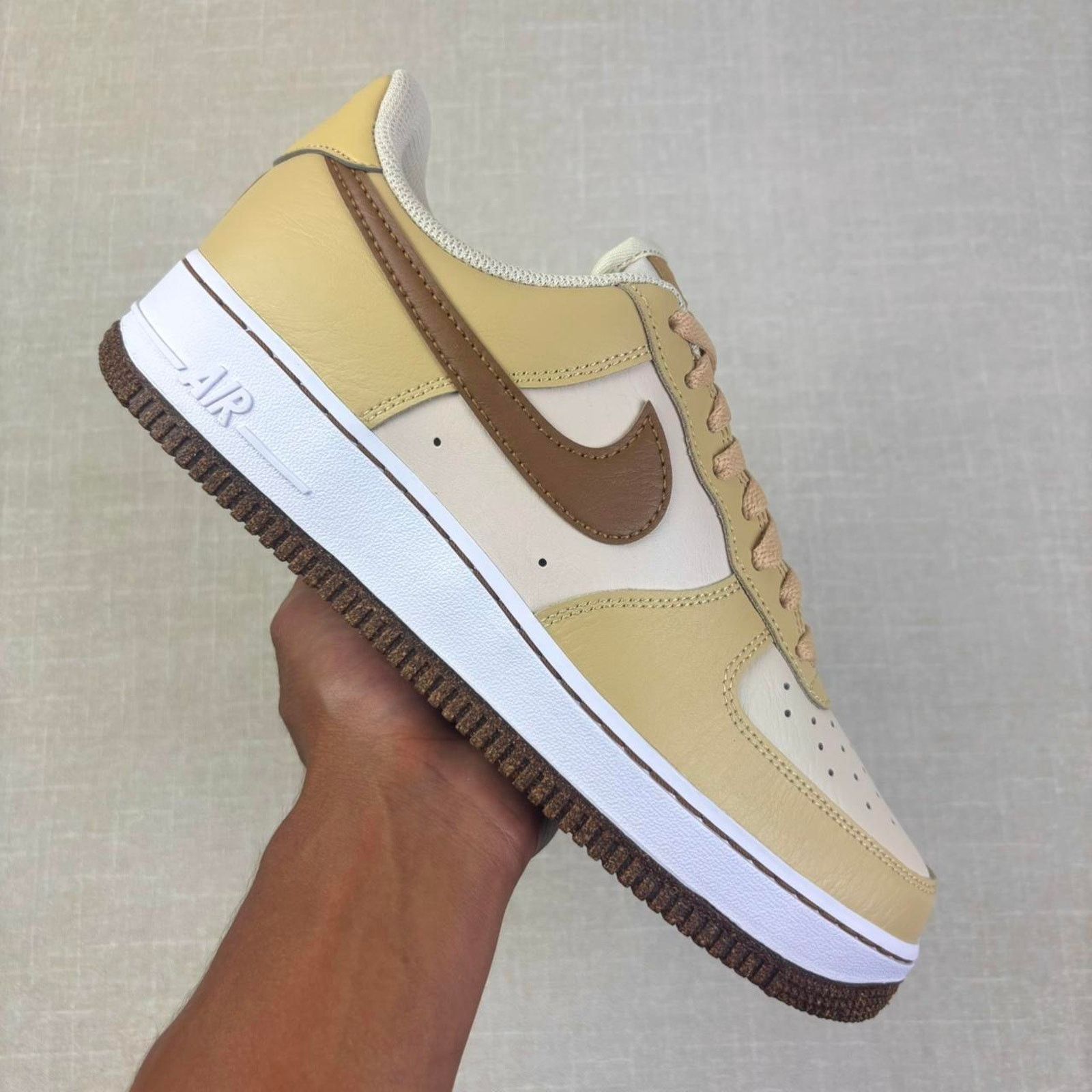 Nike 🍂 2022 Nike Air Force 1 Low “Pearl White Sesame” 9.5M Size US 9.5 / EU 42-43 - 1 Thumbnail