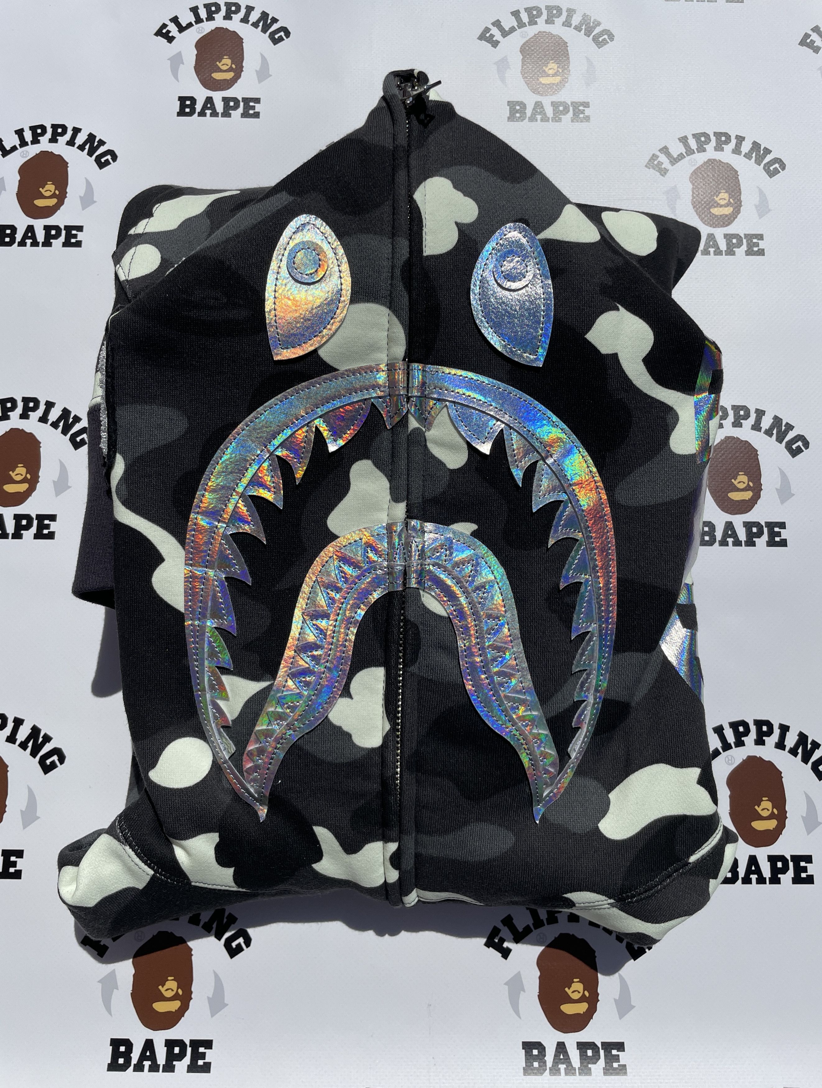 Bape BAPE CITY CAMO SHARK FULL ZIP HOODIE (SS24) Size US XL / EU 56 / 4 - 4 Thumbnail
