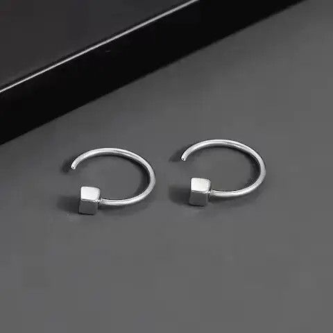 Jewelry Vintage Minimalist Square Stud Earrings Size ONE SIZE - 4 Thumbnail