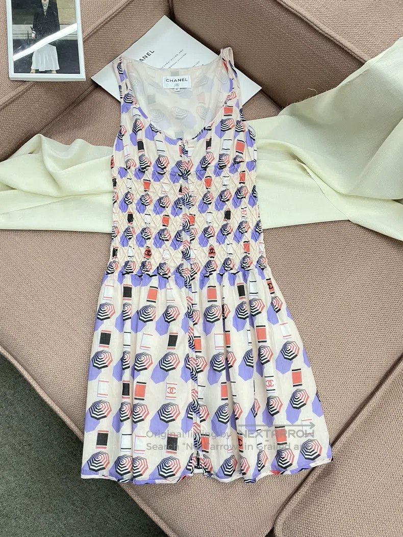 Chanel Chanel Beach series printed logo double c dress Size XS / US 0-2 / IT 36-38 - 1 Thumbnail