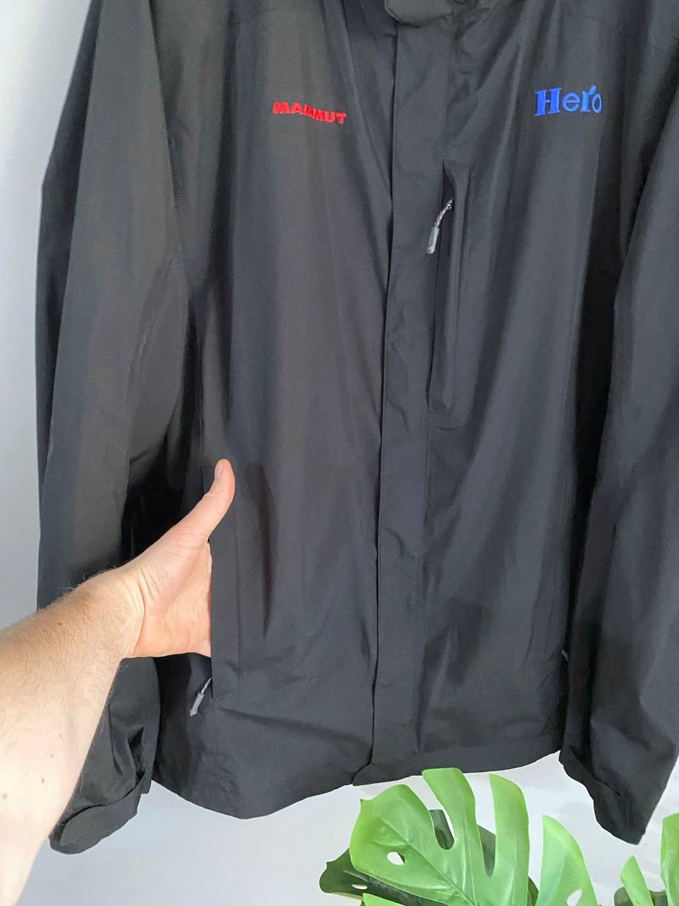 Mammut Mammut GORE-TEX Men's Black Waterproof Hooded Jacket Size XL Size US XL / EU 56 / 4 - 8 Thumbnail