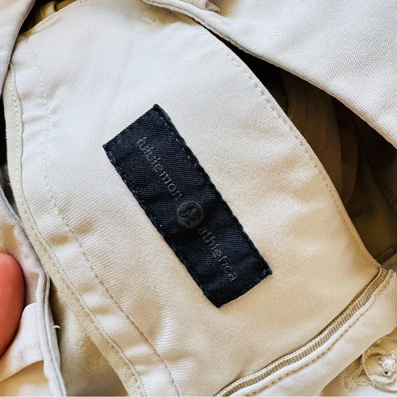 Lululemon LULULEMON Cream Tan Khaki Two Tone Casual Flat 10” Shorts 30 Size US 30 / EU 46 - 10 Thumbnail