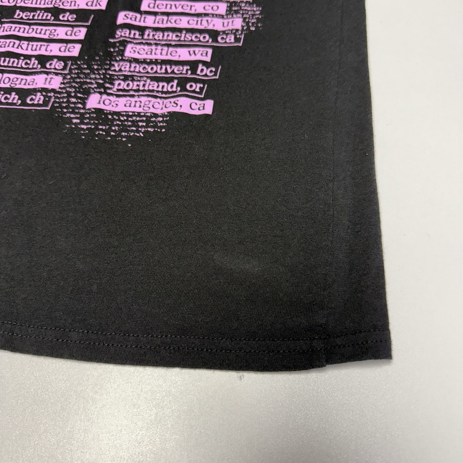 Other Olivia Rodrigo Guts World Tour T Shirt Size Medium 19.5x26.5 Size US M / EU 48-50 / 2 - 8 Thumbnail