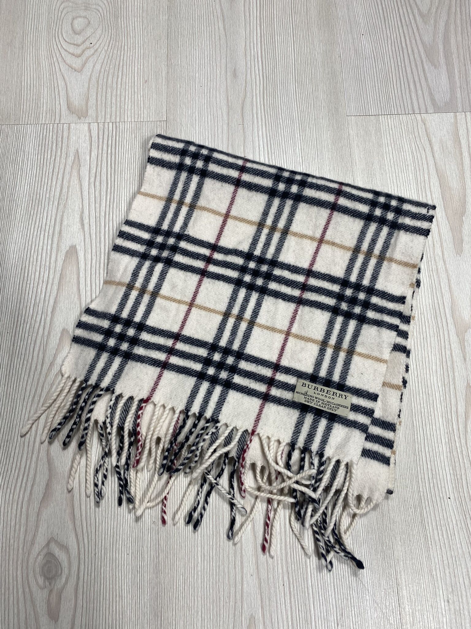 Burberry London Scarf Nova Check - 90% Wool 10% Cashmere