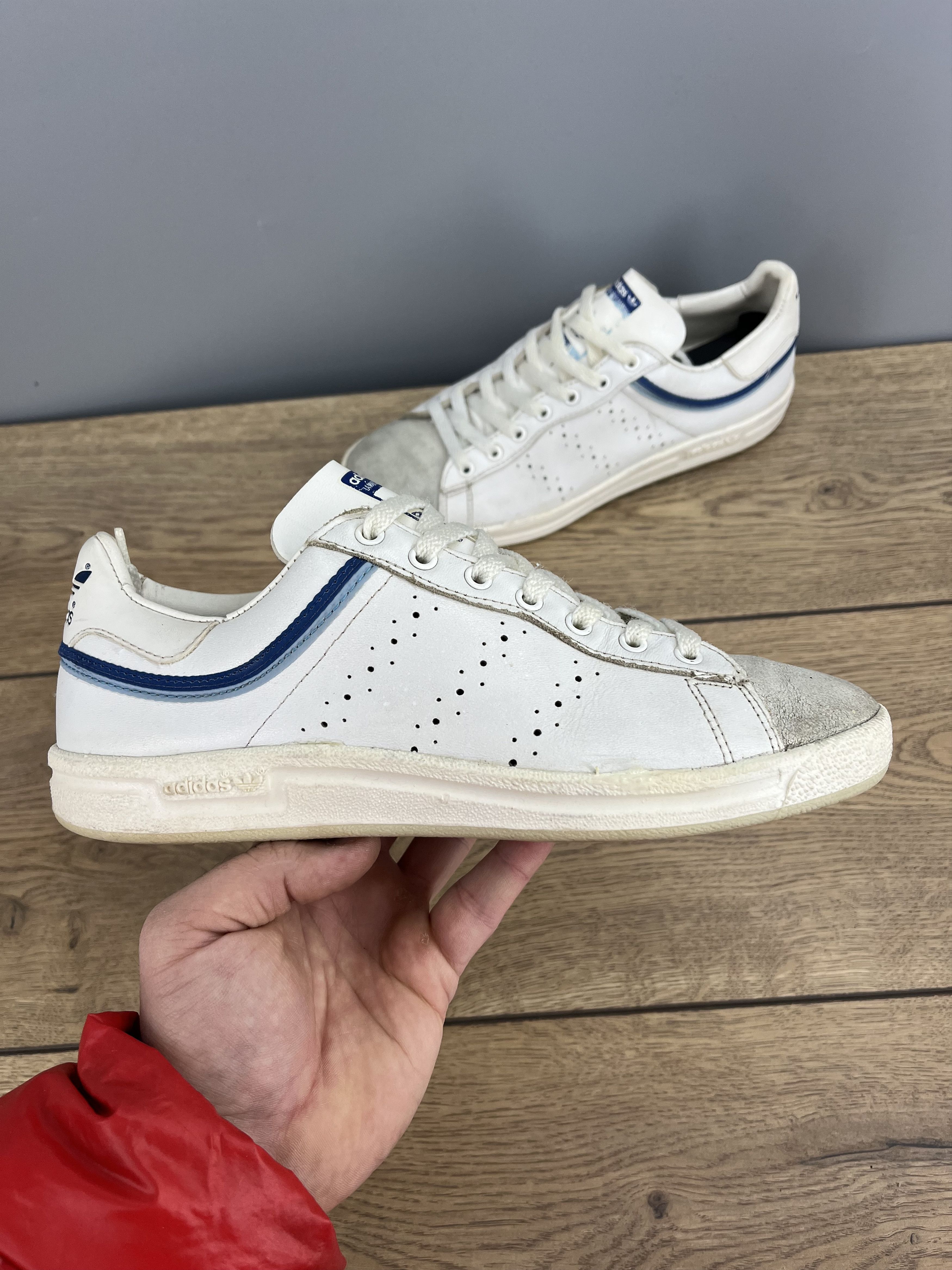 Adidas Vintage adidas Originals Made in Italy White/Blue Leather Size US 7 / EU 40 - 2 Thumbnail