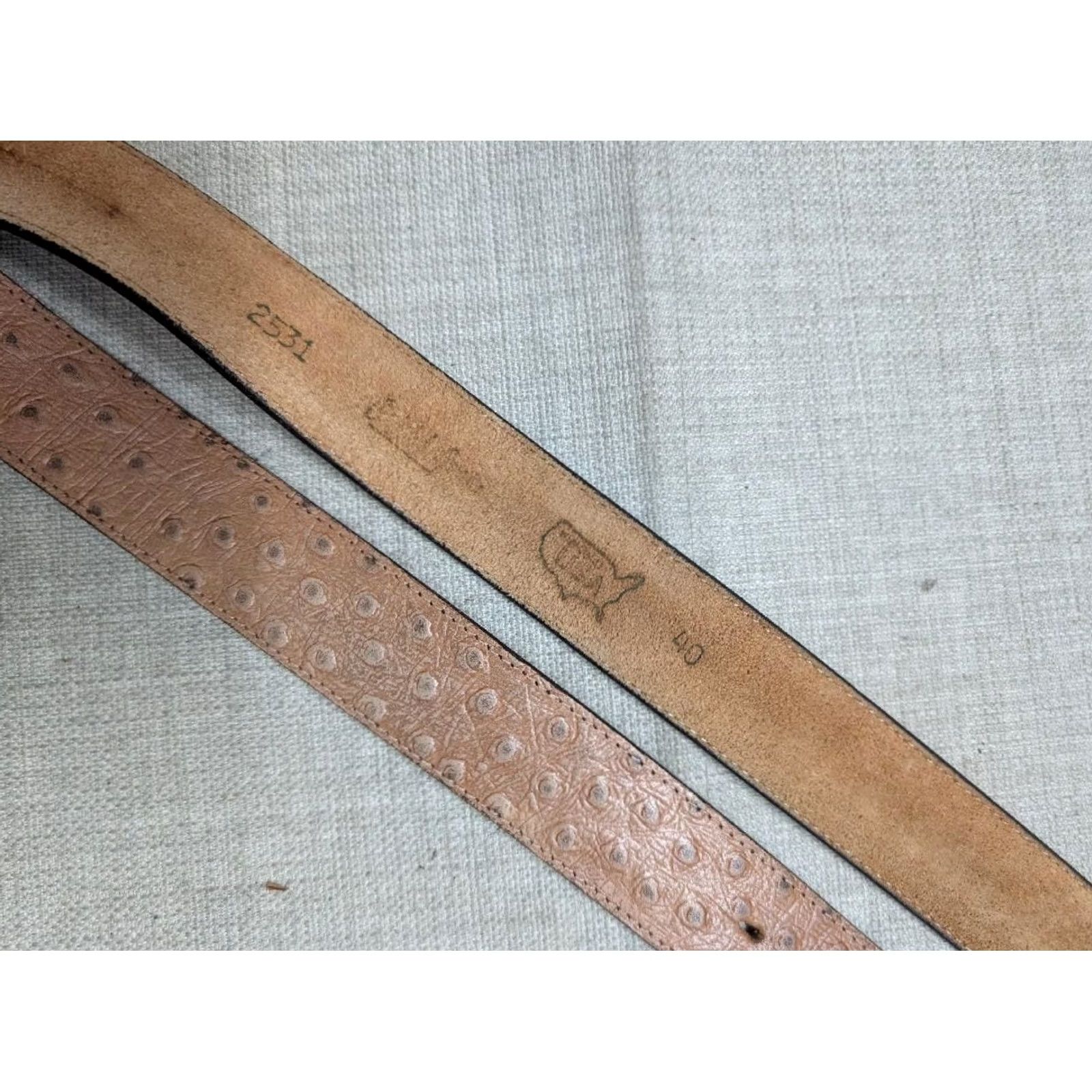 Skin VINTAGE USA made OSTRICH SKIN embossed 38 buckle belt WESTERN brown leather belt Mens 38 Western belt brown ostrich embossed USA made belt Size 38 - 7 Thumbnail