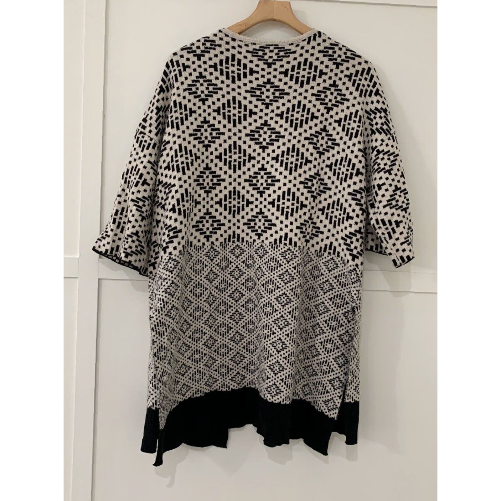 H&M H&M Women's Cardigan Sweater Small Black 3/4 Sleeve Open Front Kimono Style Size S / US 4 / IT 40 - 2 Thumbnail