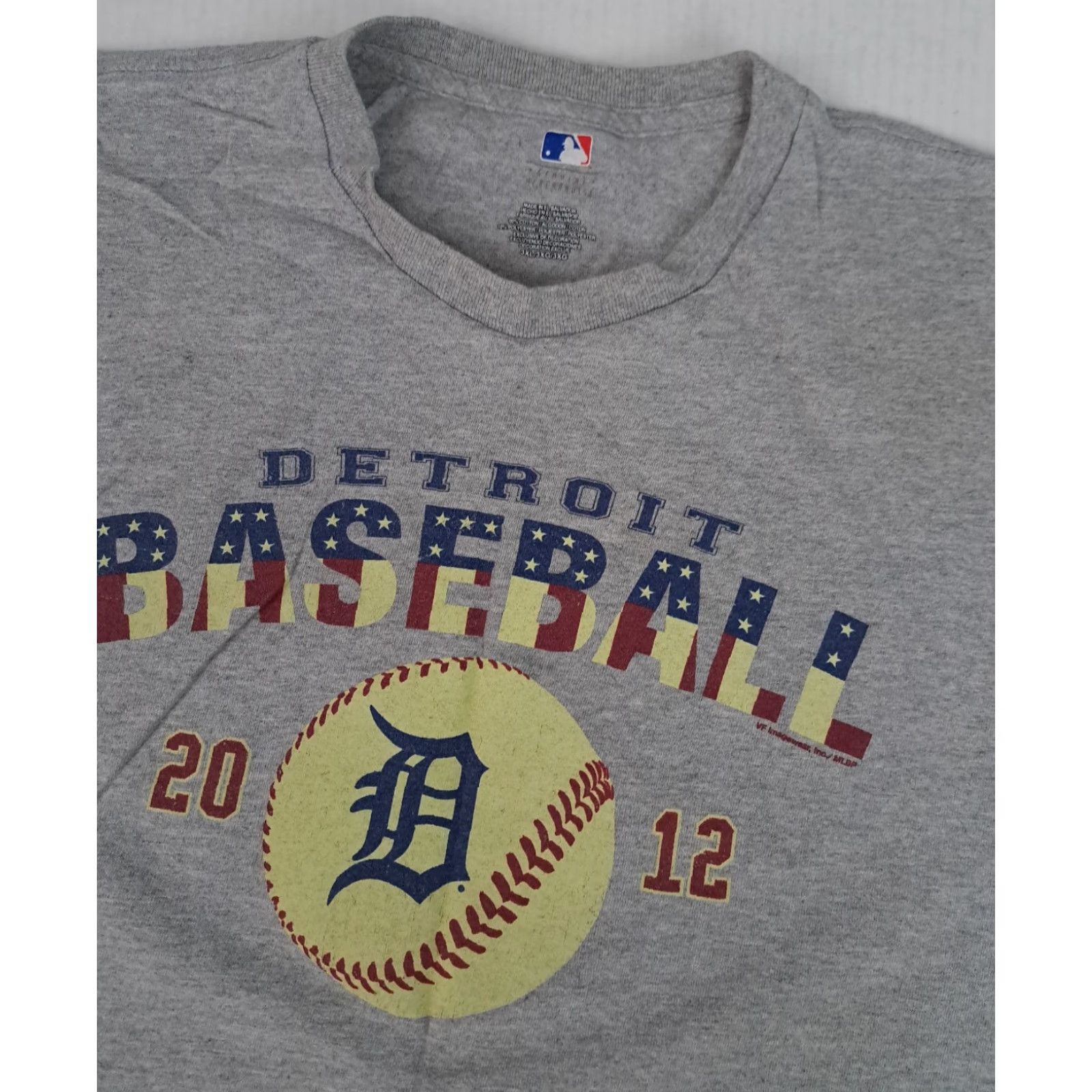 MLB VINTAGE MLB Tigers Detroit Baseball Verlander Patriotic 2012 T-Shirt 3XL Gray Cotton Short Sleeve Crew Neck Unisex Adults Sports Shirt Size US XXL / EU 58 / 5 - 5 Thumbnail